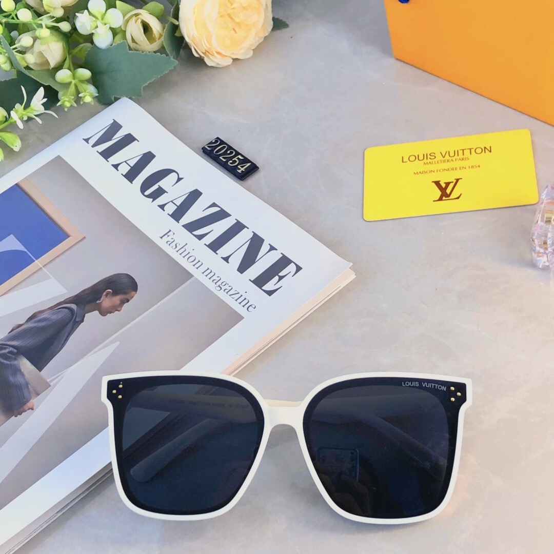🔥🔥Louis vuitto*2026复古方形大框偏光太阳镜女网红时尚高街情侣开车防紫外线墨镜