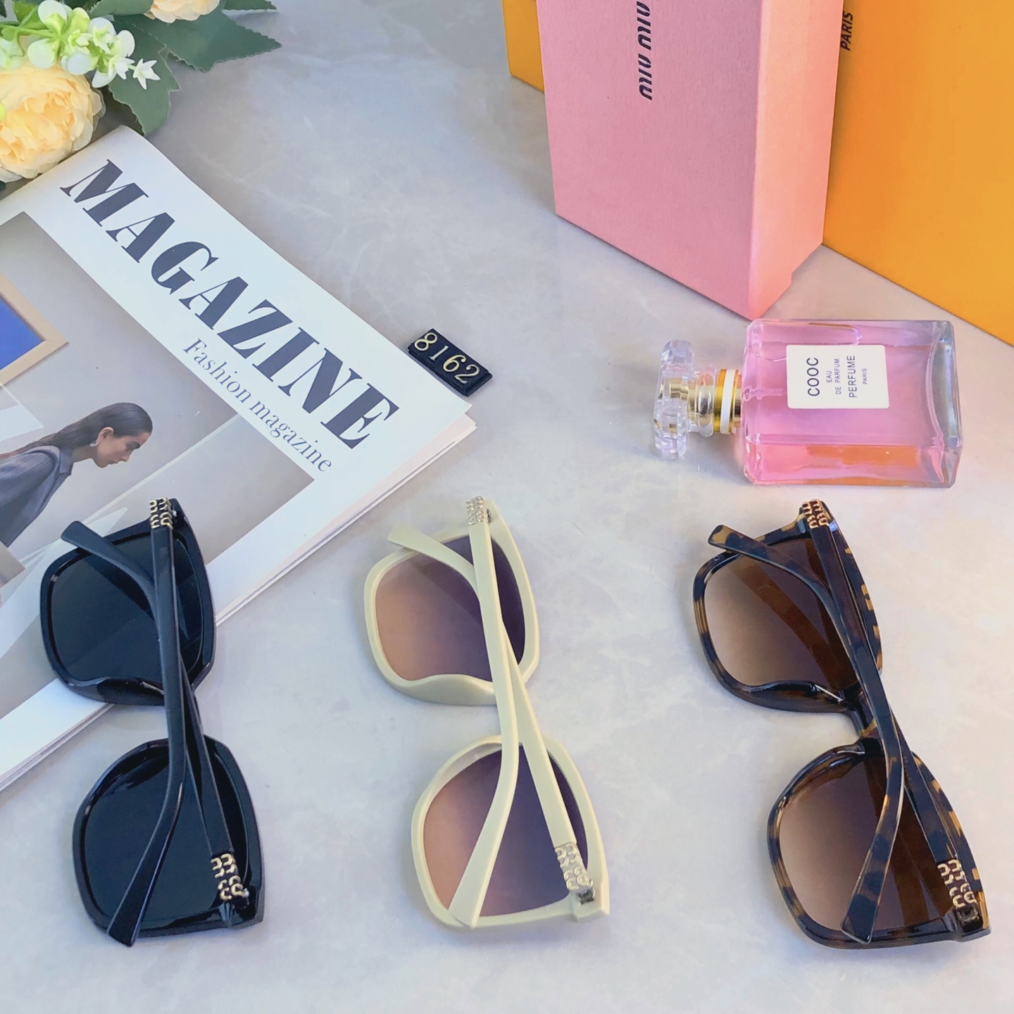 🔥🔥miumi*2026新款镜腿字母大框方形细框高级感太阳镜女时尚防紫外线墨镜