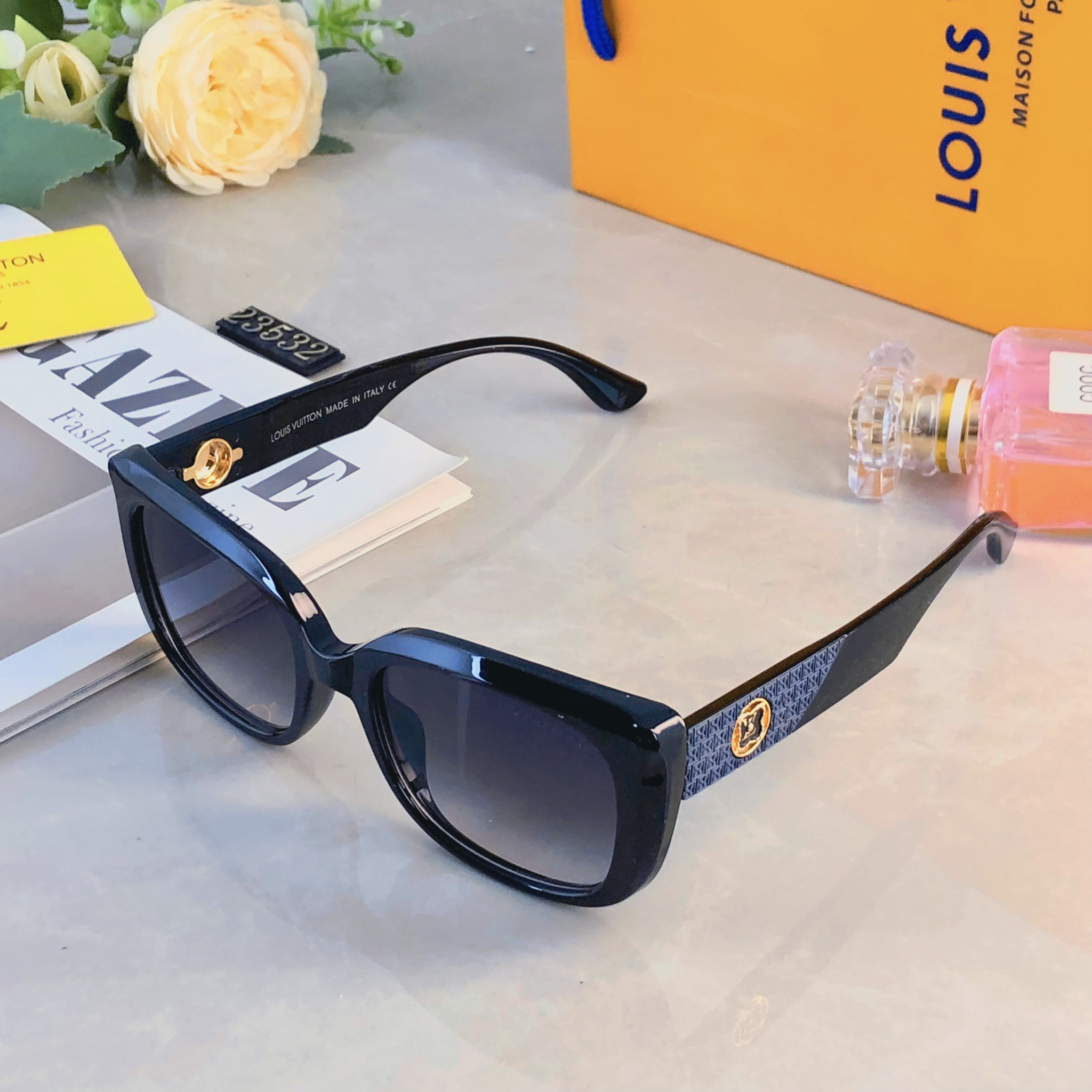 🔥🔥Louis vuitto*椭圆形猫眼显脸小墨镜女时尚高级感太阳镜遮阳防紫外线