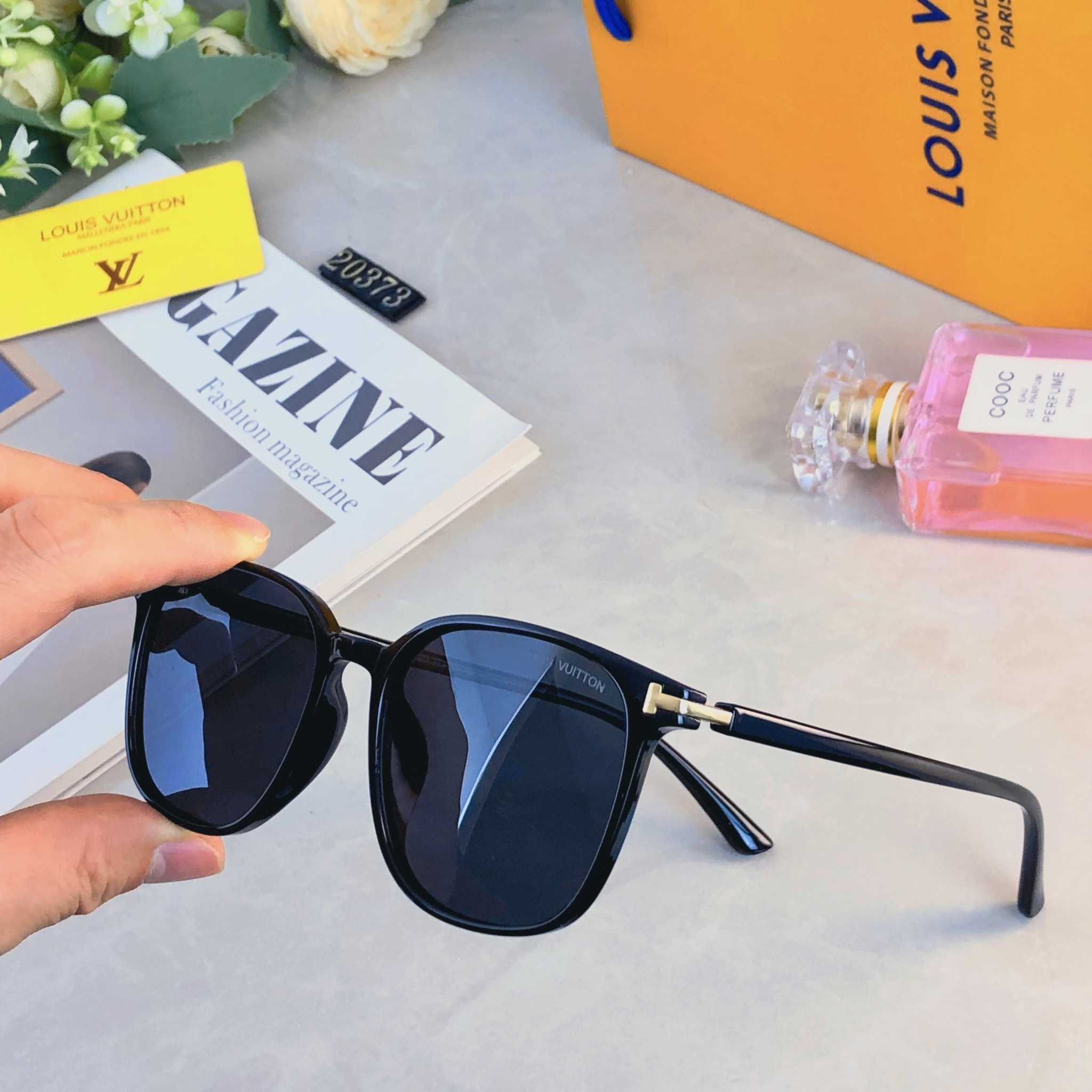 🔥🔥Louis vuitto*2026年新款方框黑色墨镜男女潮流太阳镜防紫外线遮阳镜高级感新款