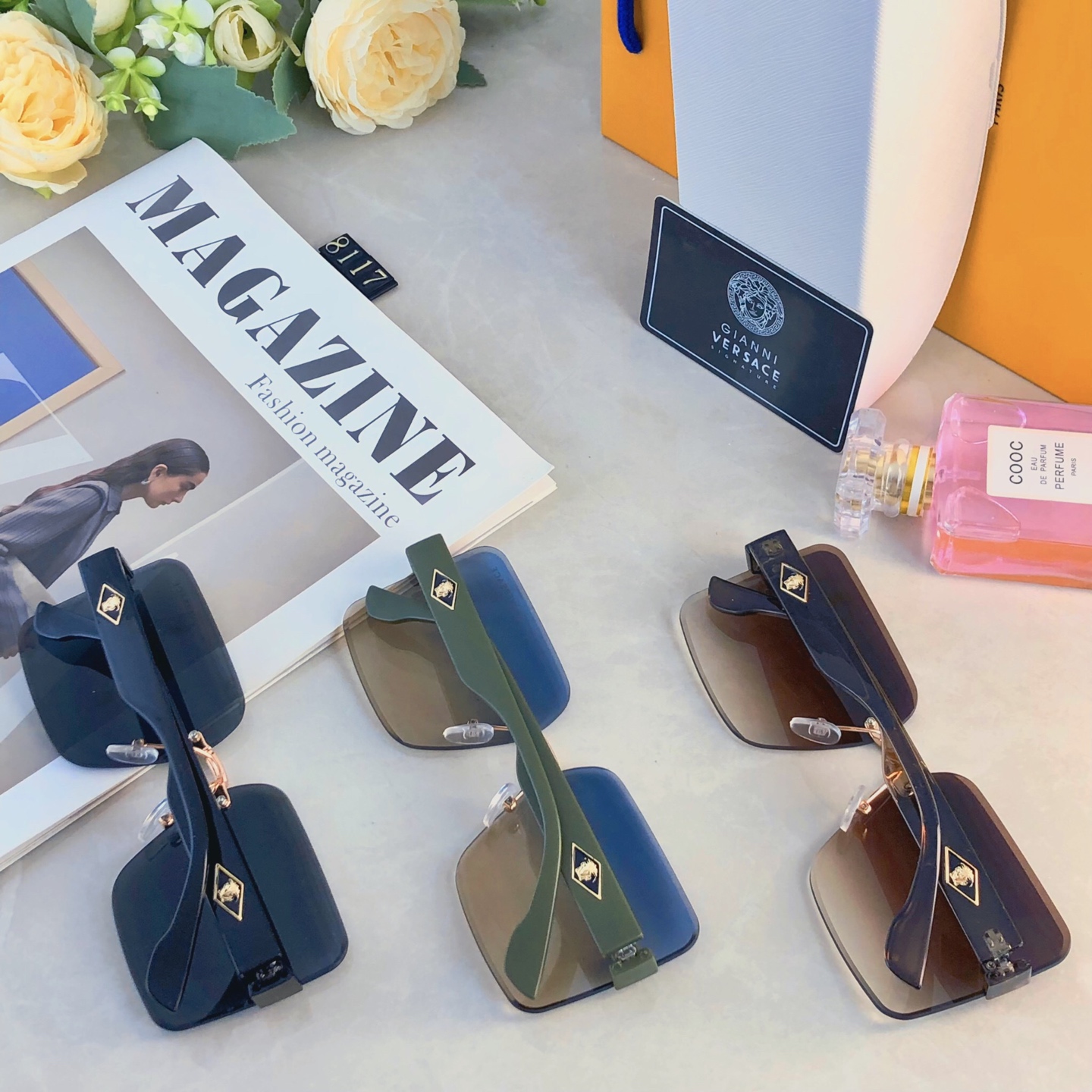 🔥🔥Versac*大脸女士新款高级感无框太阳镜精致优雅墨镜修饰脸型防紫外线舒适