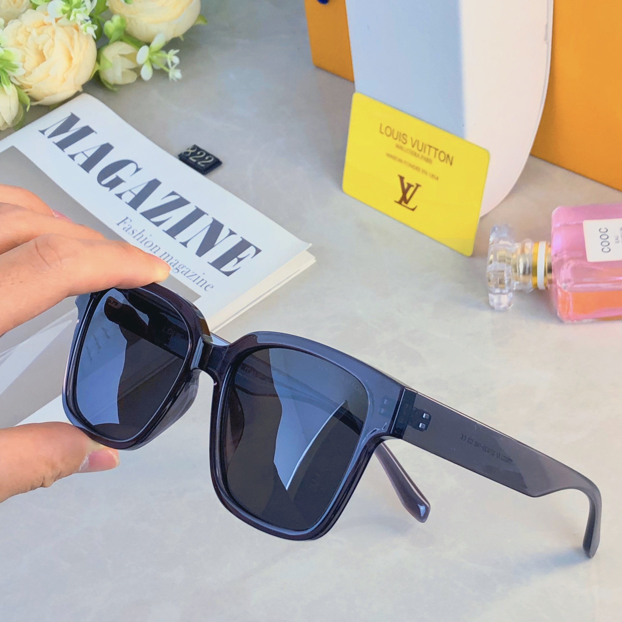 🔥🔥Louis vuitto*欧美时尚方框偏光太阳眼镜男女网红素颜冷茶大框墨镜防紫外线