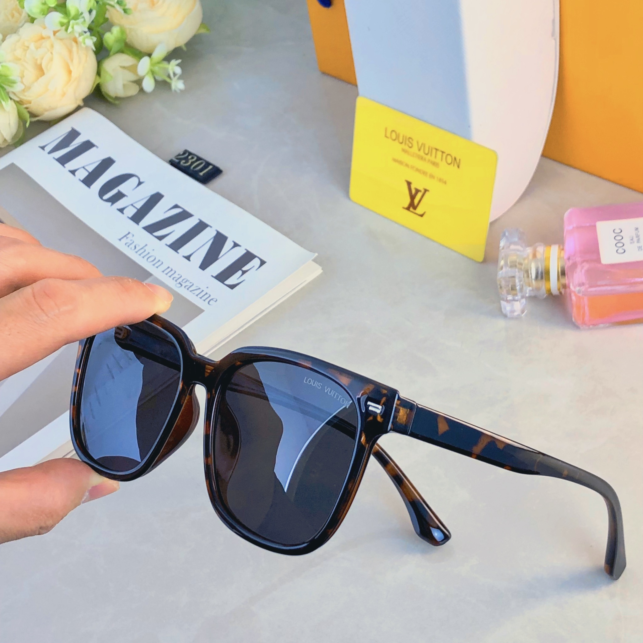 🔥🔥Louis vuitto*韩版时尚大框方形墨镜男女百搭情侣款大脸显脸小太阳镜防紫外线潮