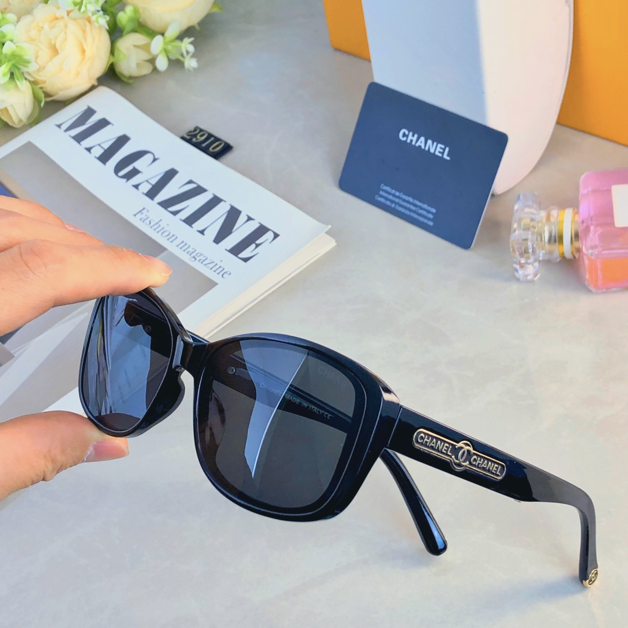 🔥🔥Chane*小香墨镜女时尚潮流防紫外线复古辣妹旅行防晒开车高颜值太阳镜男