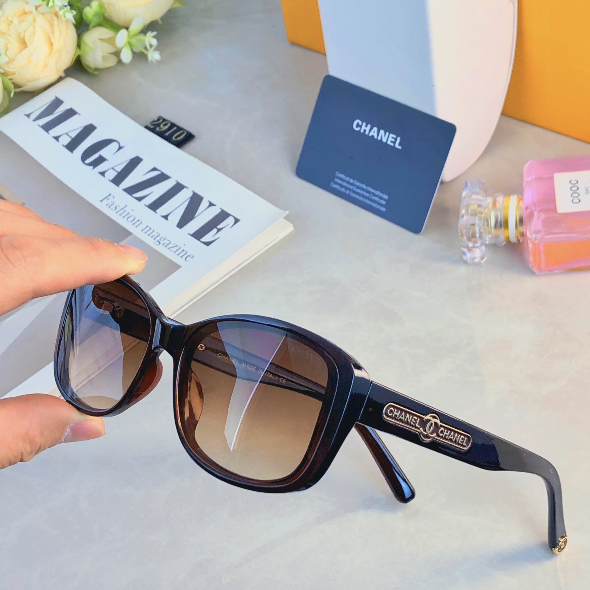 🔥🔥Chane*小香墨镜女时尚潮流防紫外线复古辣妹旅行防晒开车高颜值太阳镜男