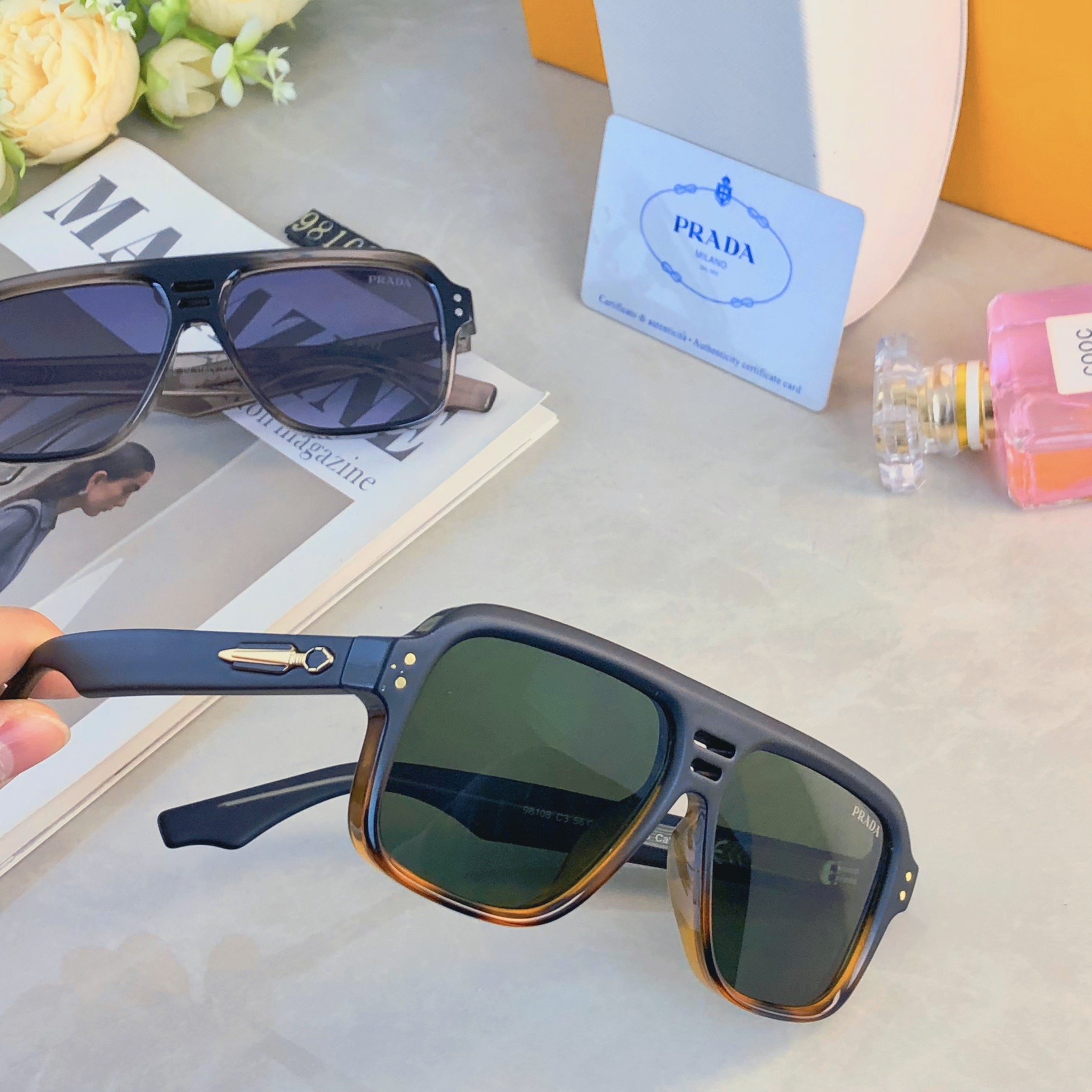 🔥🔥Prad*欧美新款方形时尚双梁墨镜太阳镜复古休闲驾驶商务潮流墨镜