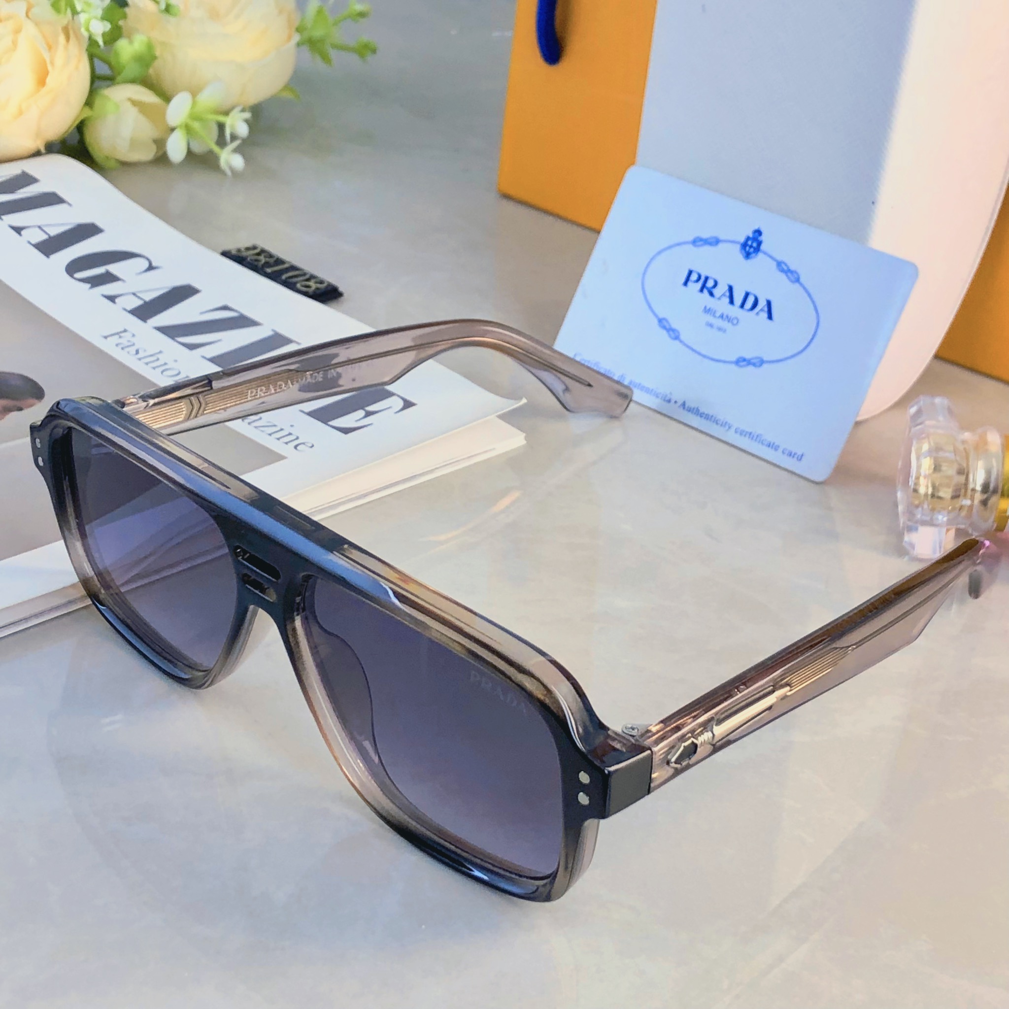 🔥🔥Prad*欧美新款方形时尚双梁墨镜太阳镜复古休闲驾驶商务潮流墨镜