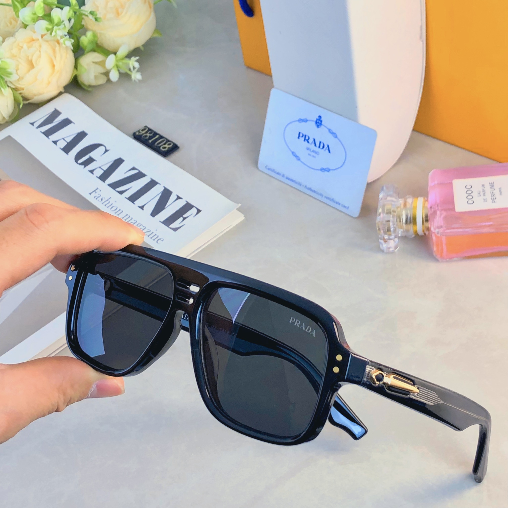 🔥🔥Prad*欧美新款方形时尚双梁墨镜太阳镜复古休闲驾驶商务潮流墨镜
