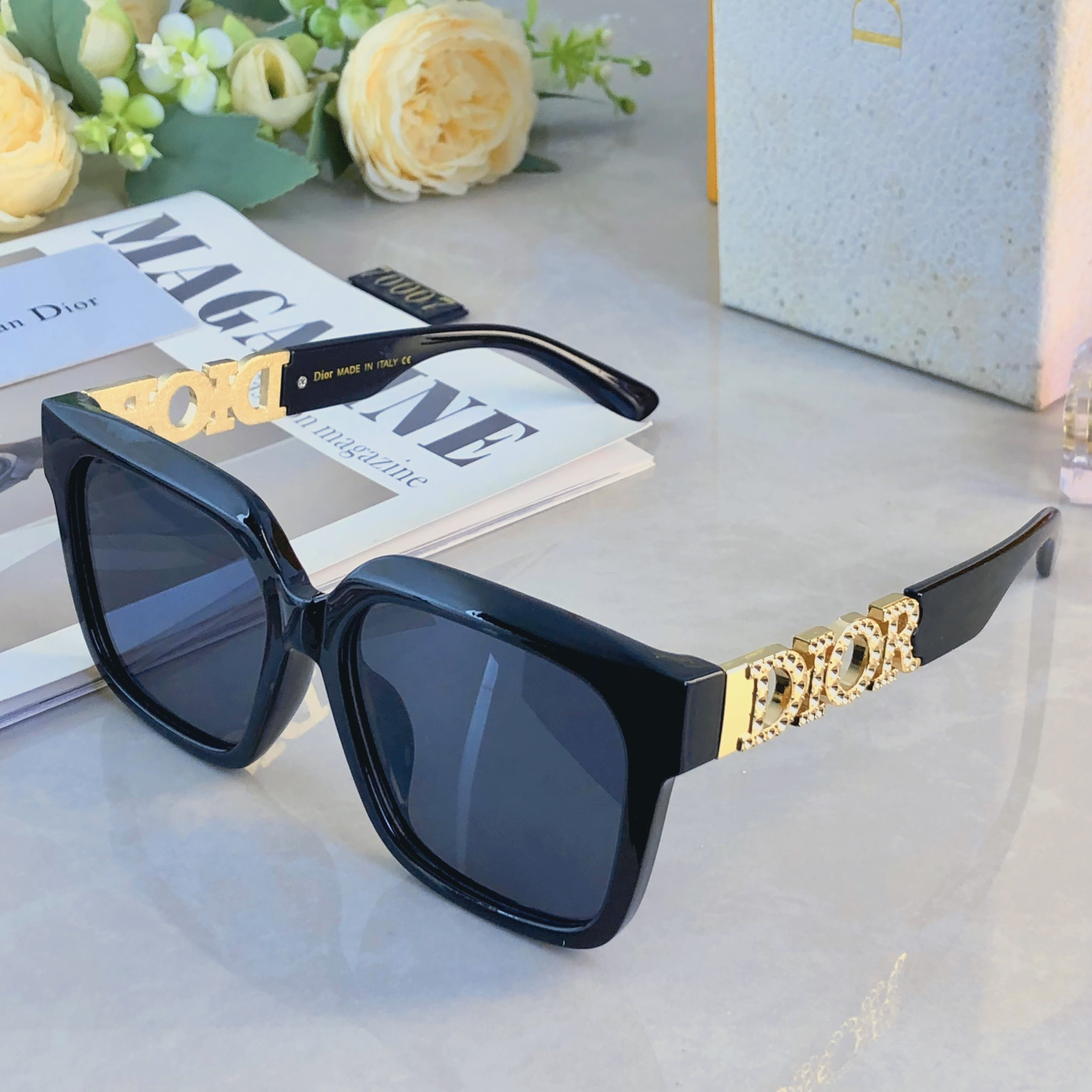 。。Dio*网红墨镜女ins街拍太阳镜时尚防紫外线舒适超酷眼镜2026年新款潮