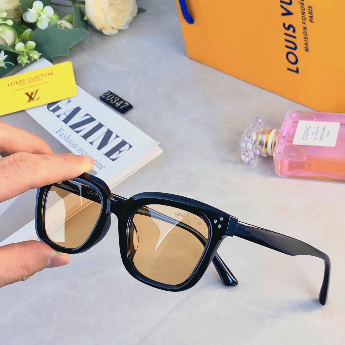 。。Louis vuitto*王嘉尔同款墨镜2026新款百搭高级感太阳镜开车驾驶防紫外线眼镜