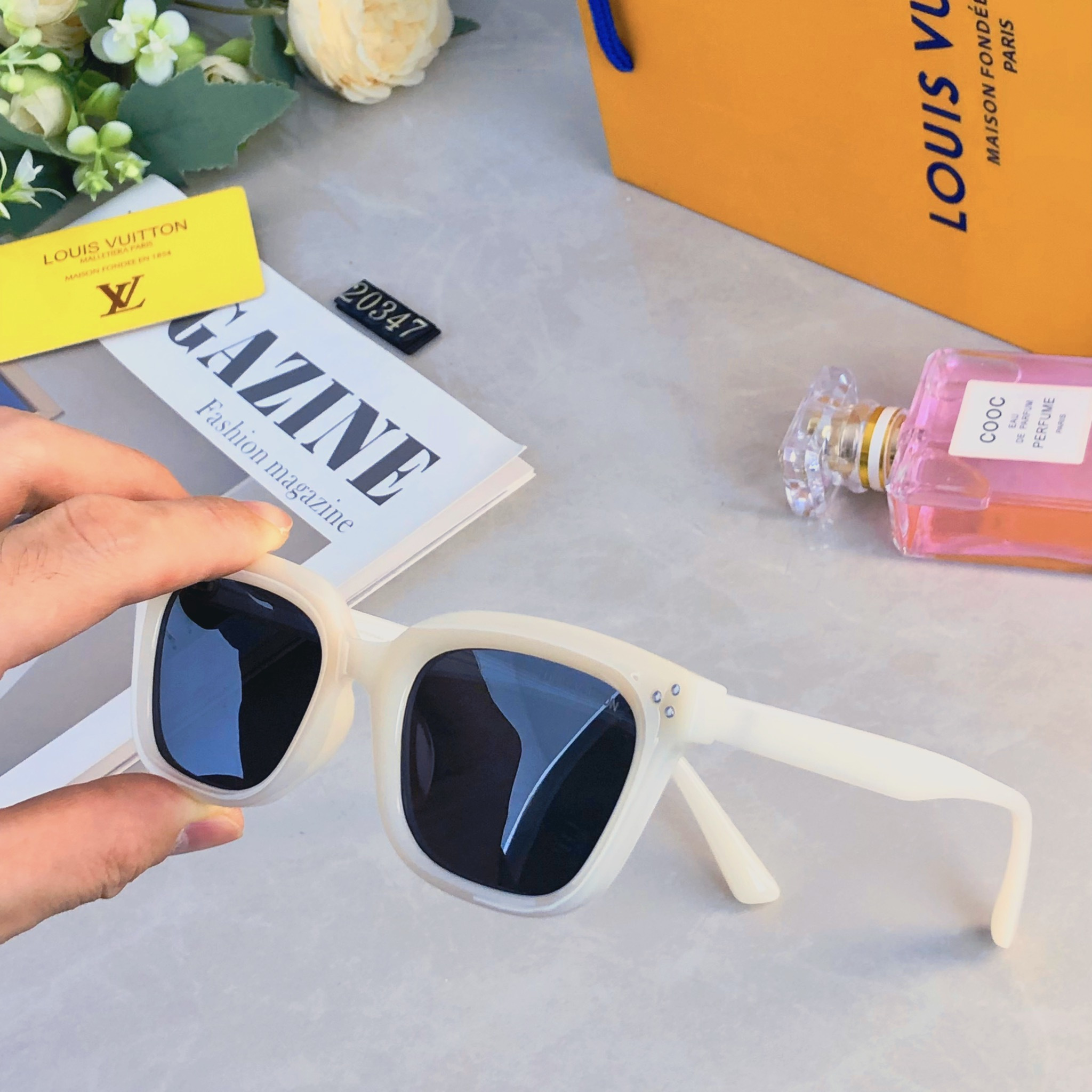 。。Louis vuitto*王嘉尔同款墨镜2026新款百搭高级感太阳镜开车驾驶防紫外线眼镜