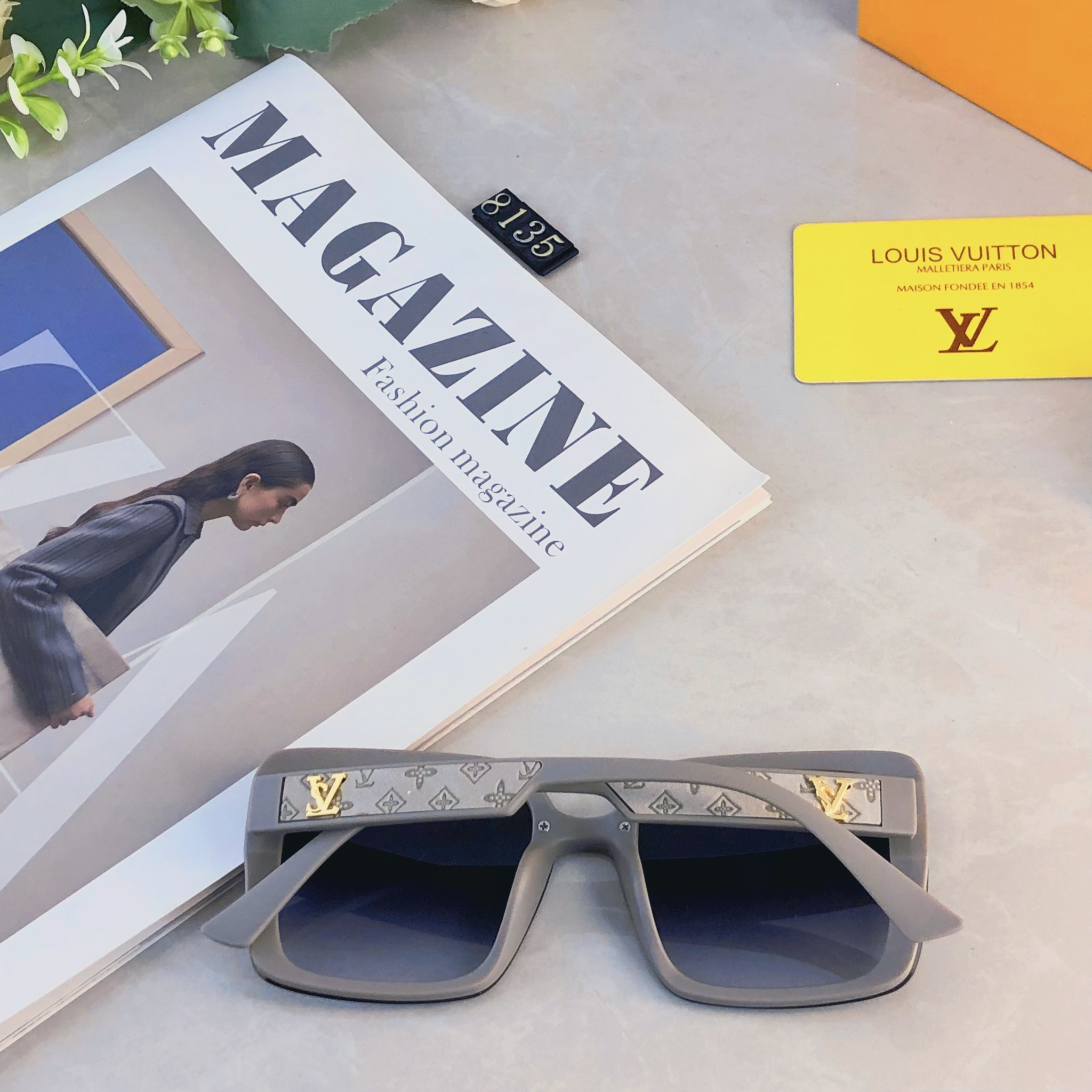 。。Louis vuitto*高级感ins韩版经典方框墨镜女圆脸时尚防晒显瘦眼镜潮太阳镜