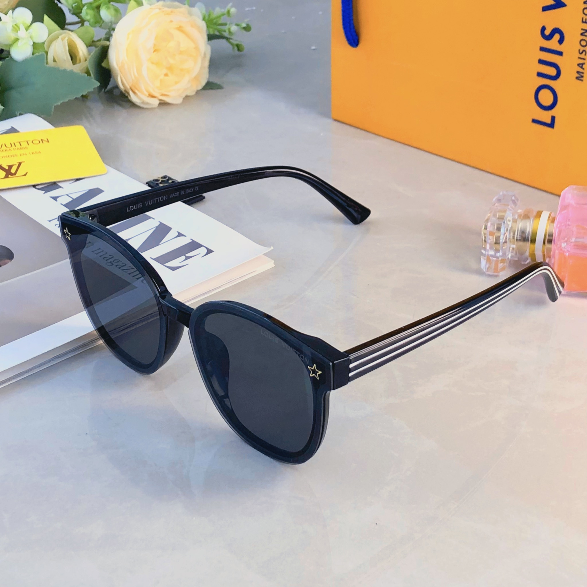。。Louis vuitto*2026网红ins小红书墨镜女防紫外线个性街拍太阳眼镜韩版