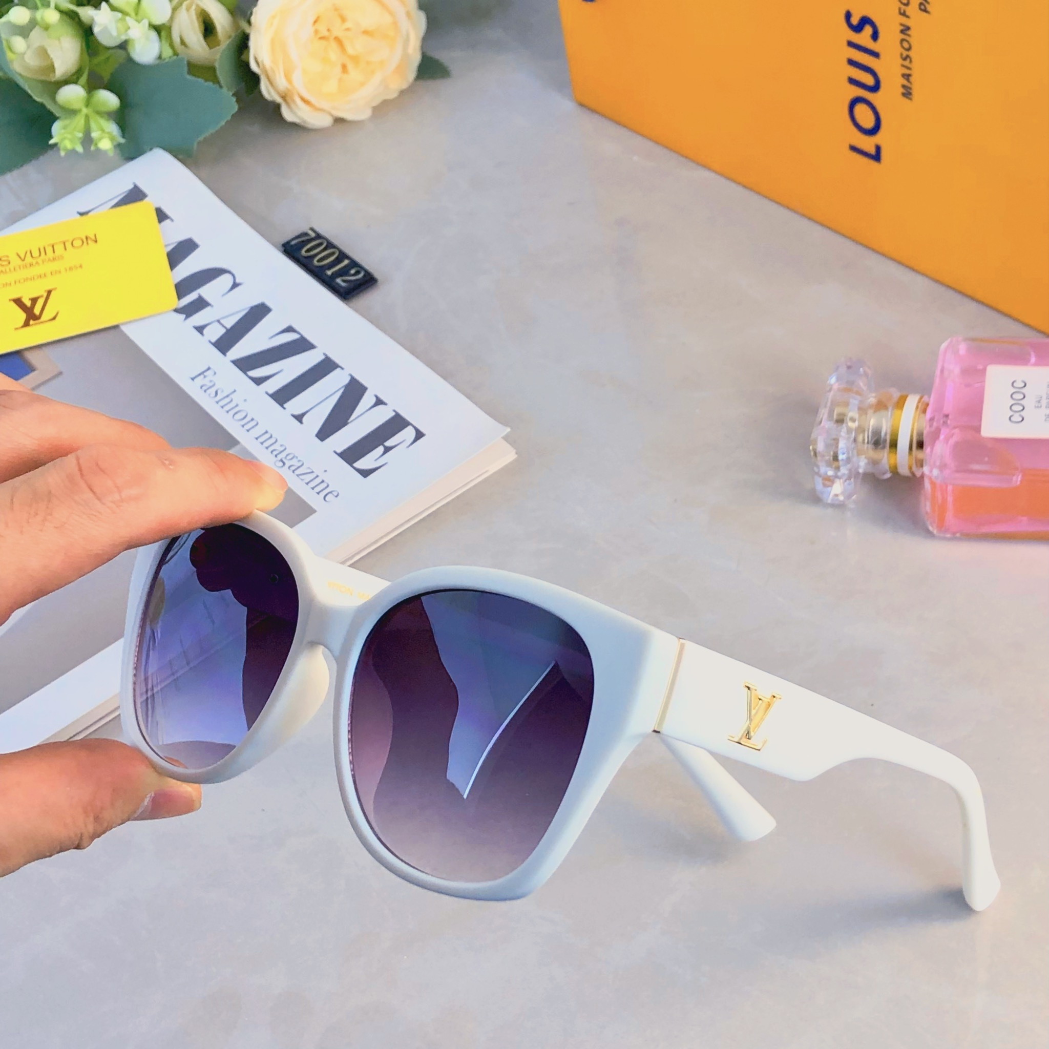 。。Louis vuitto*欧美甜酷辣妹黑色圆框墨镜女圆脸显瘦网红大框高级感显气质太阳镜