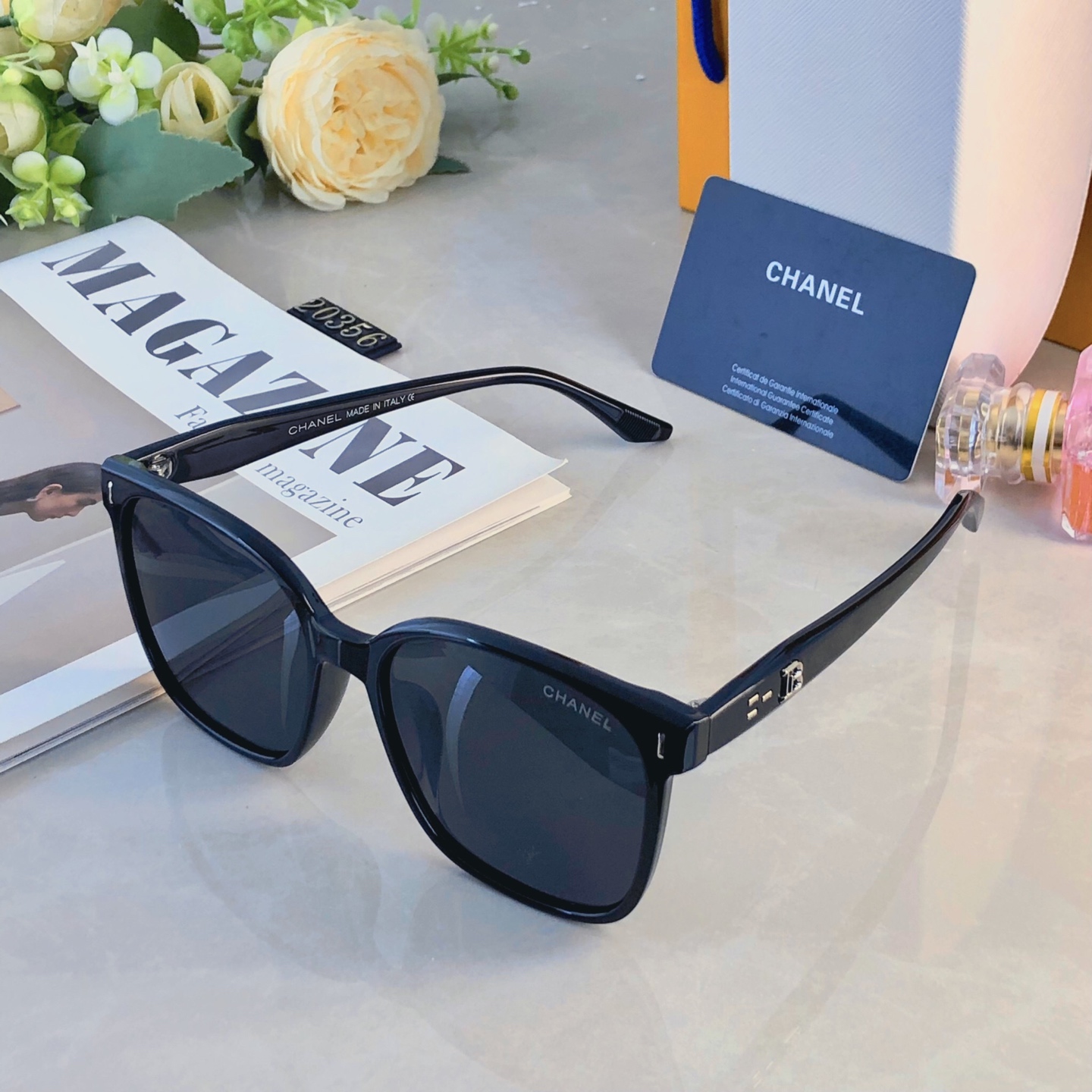 。。Chane*2026春夏高颜值墨镜方形茶色大框显脸小防紫外线太阳眼镜女高级感