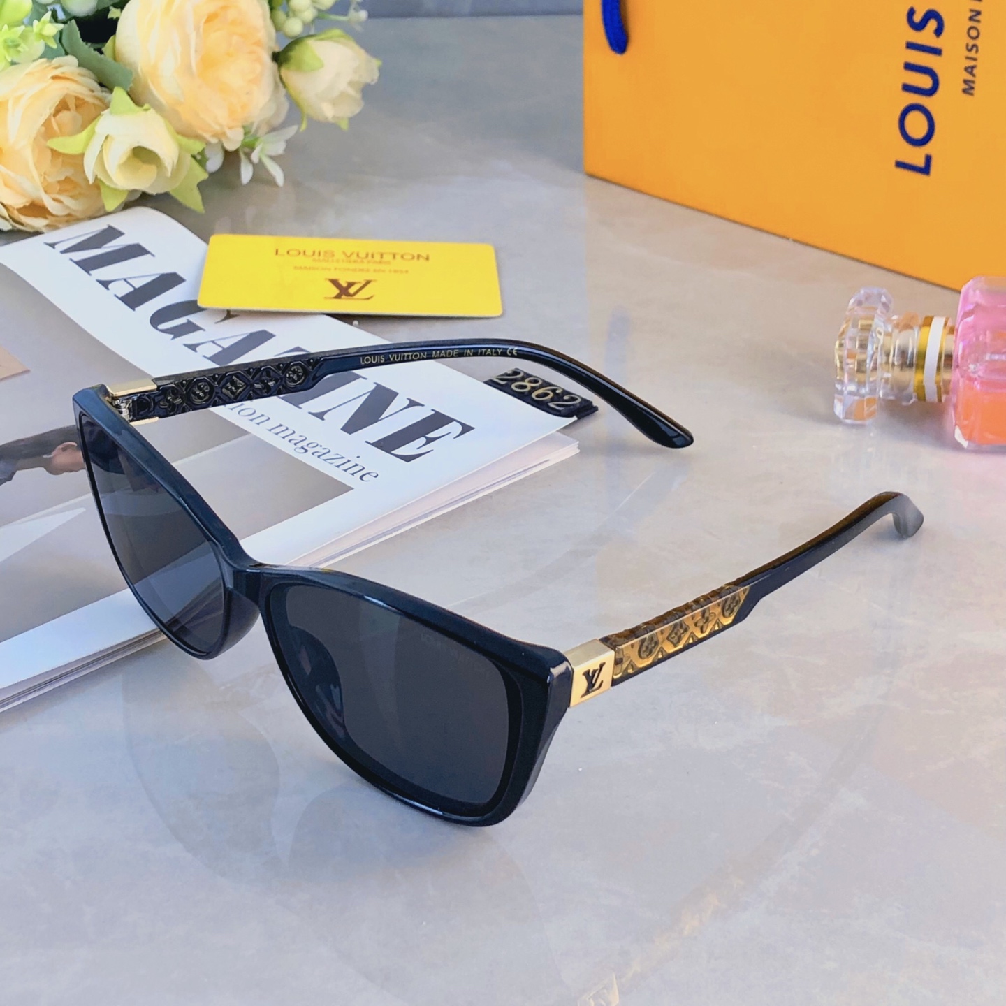 。。Louis vuitto*复古方形时尚潮流太阳镜高品质新款个性街拍女士墨镜