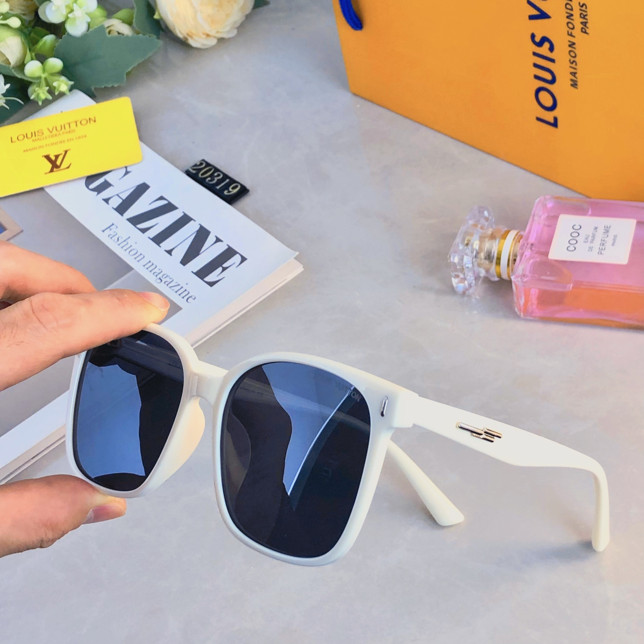 。。Louis vuitto*墨镜女2026新款高级感凹造型方形大框太阳镜男时尚大脸防紫外线