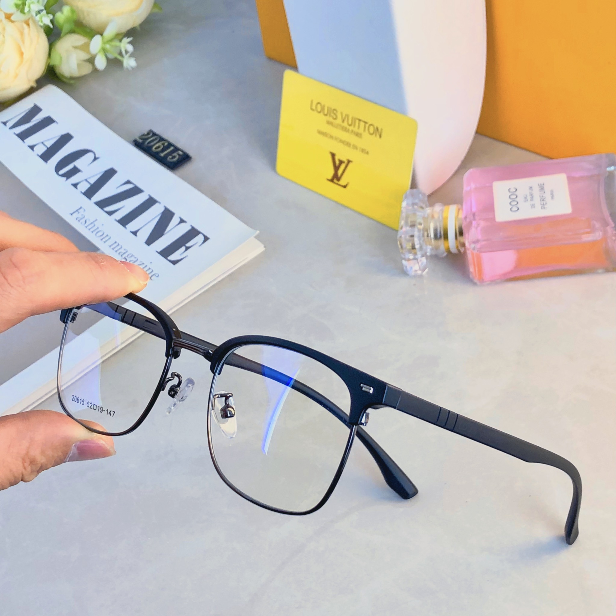 。。Louis vuitto*时尚简约半框斯文眉线框眼镜女男款近视可配度数防蓝光护眼眼镜架