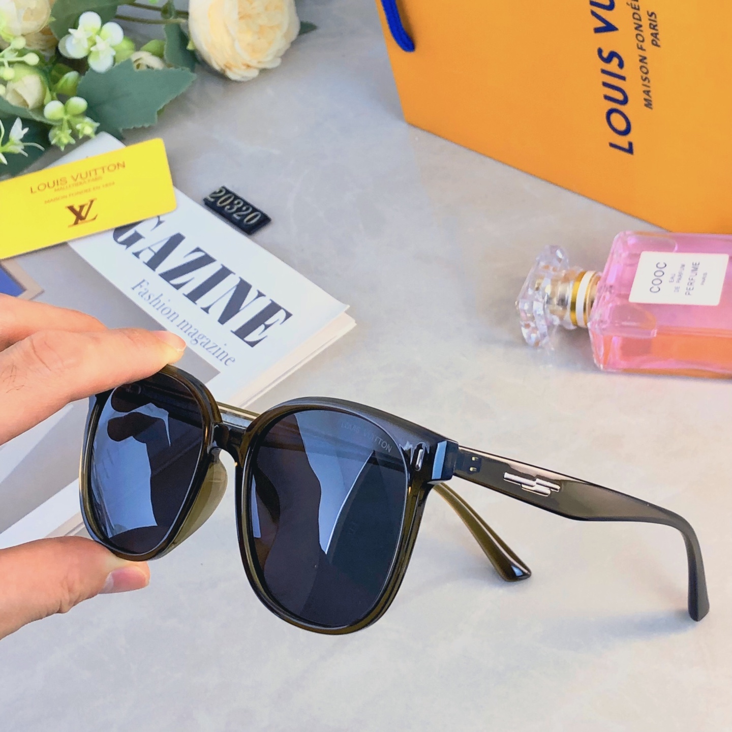 。。Louis vuitto*韩版大框显瘦偏光太阳镜潮流男女网红素颜高级感防紫外线墨镜