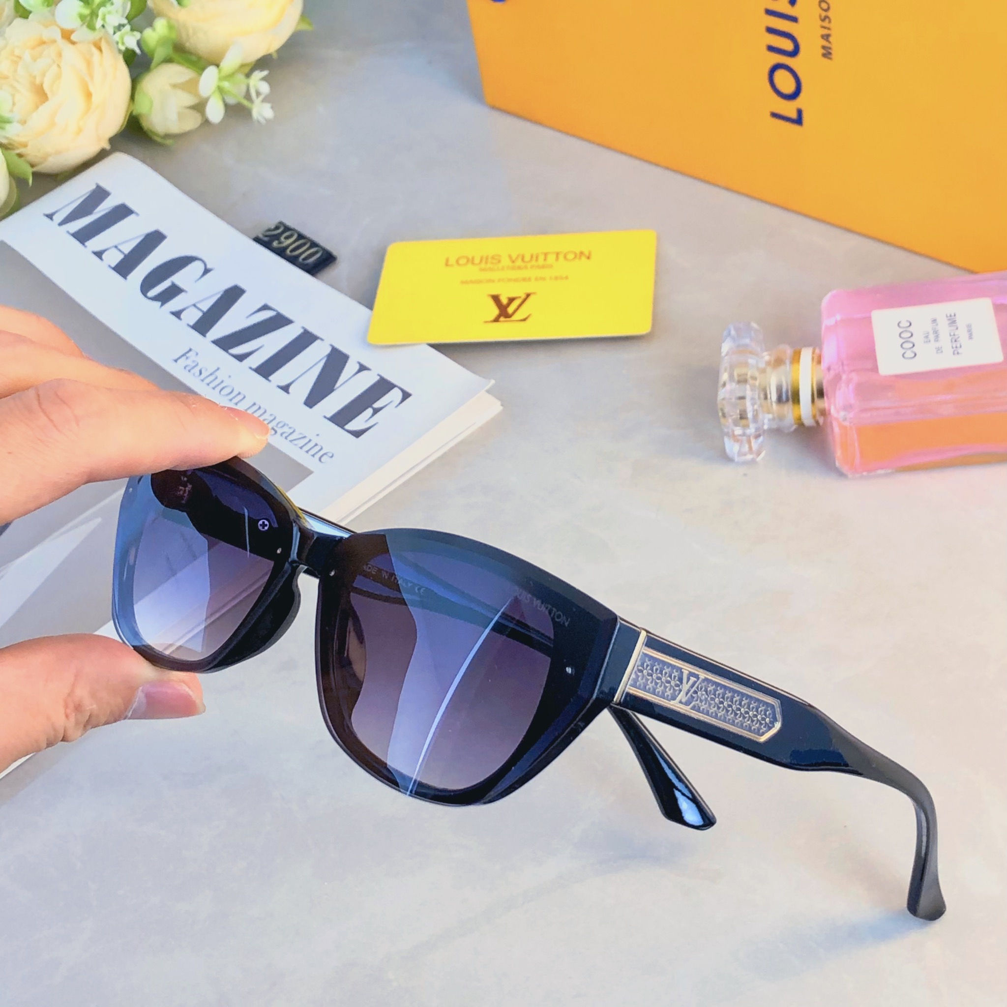 。。Louis vuitto*韩系复古猫眼墨镜女款2026新款高级感显脸小太阳眼镜防紫外线