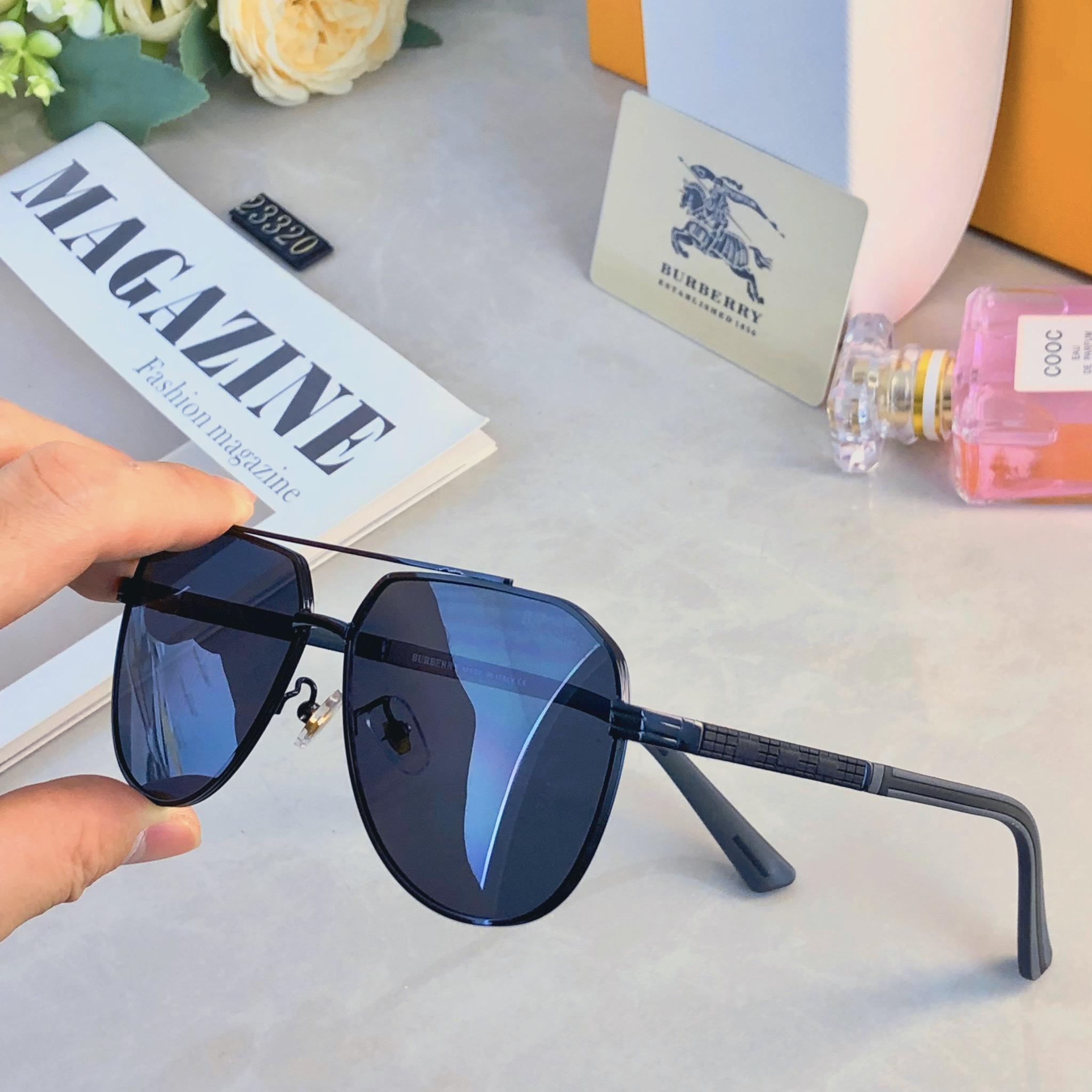 。。Burberr*2026新款太阳镜潮流时尚遮阳墨镜防紫外线