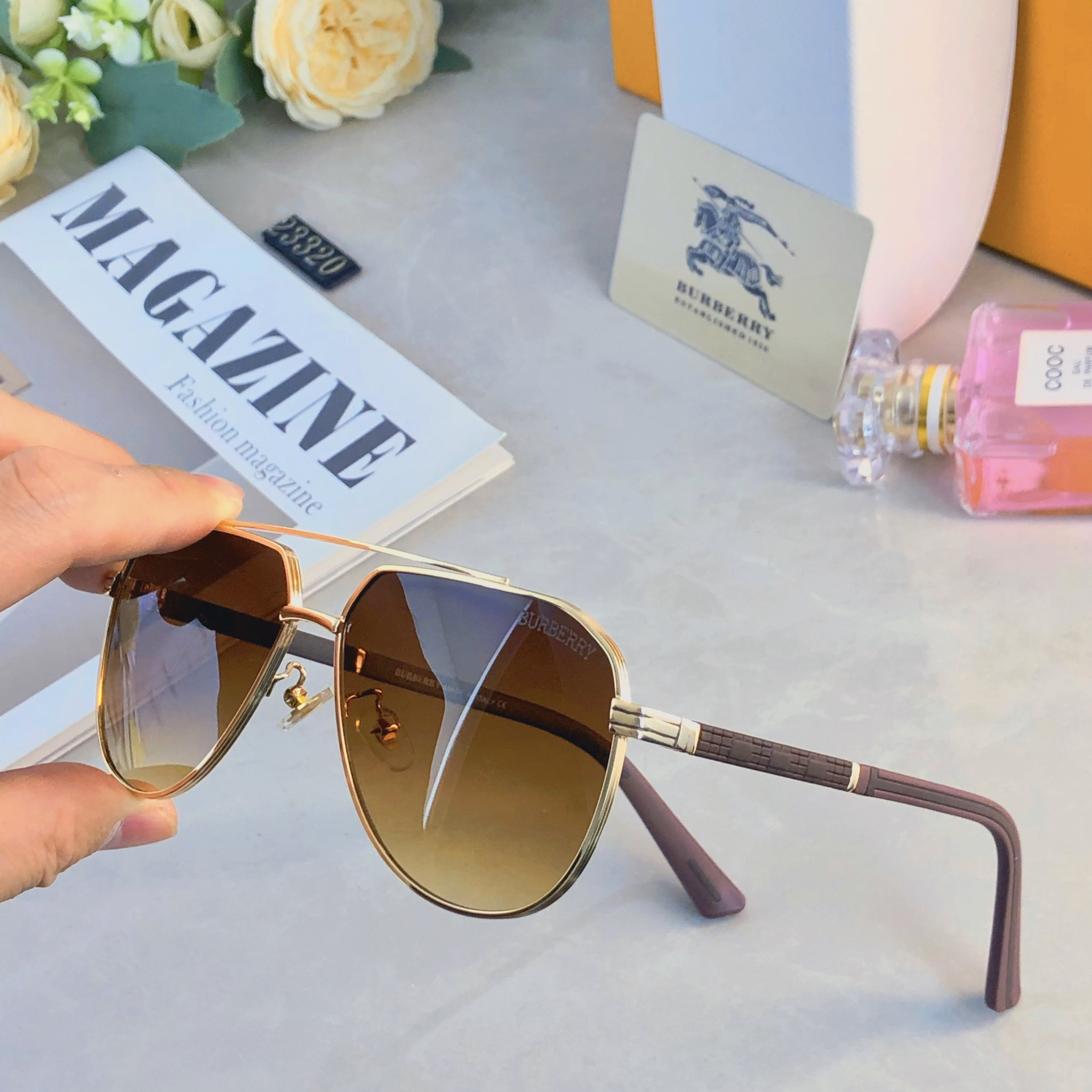 。。Burberr*2026新款太阳镜潮流时尚遮阳墨镜防紫外线