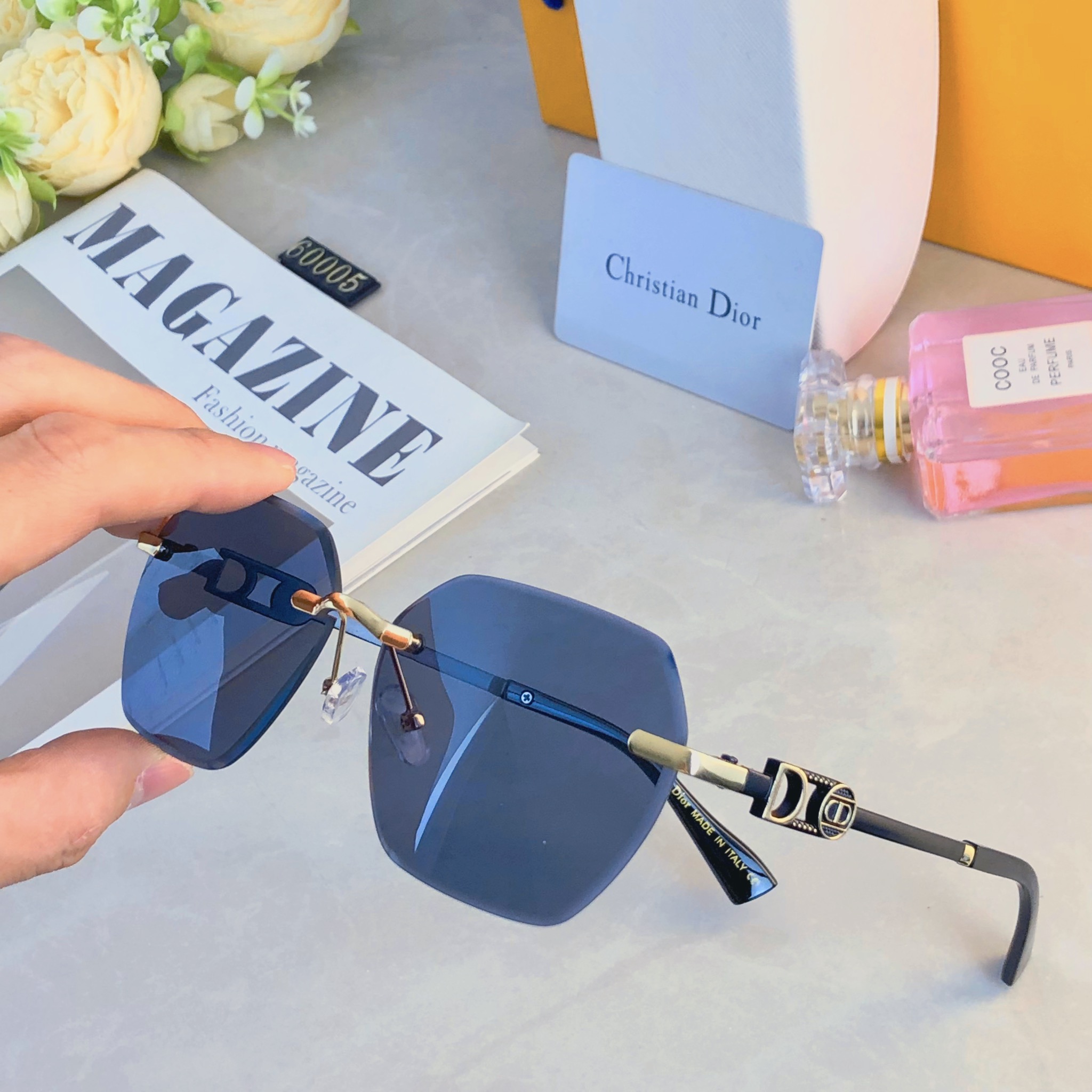 。。Dio*太阳眼镜高级感2026新款时尚大框大脸显瘦户外防晒太阳眼镜