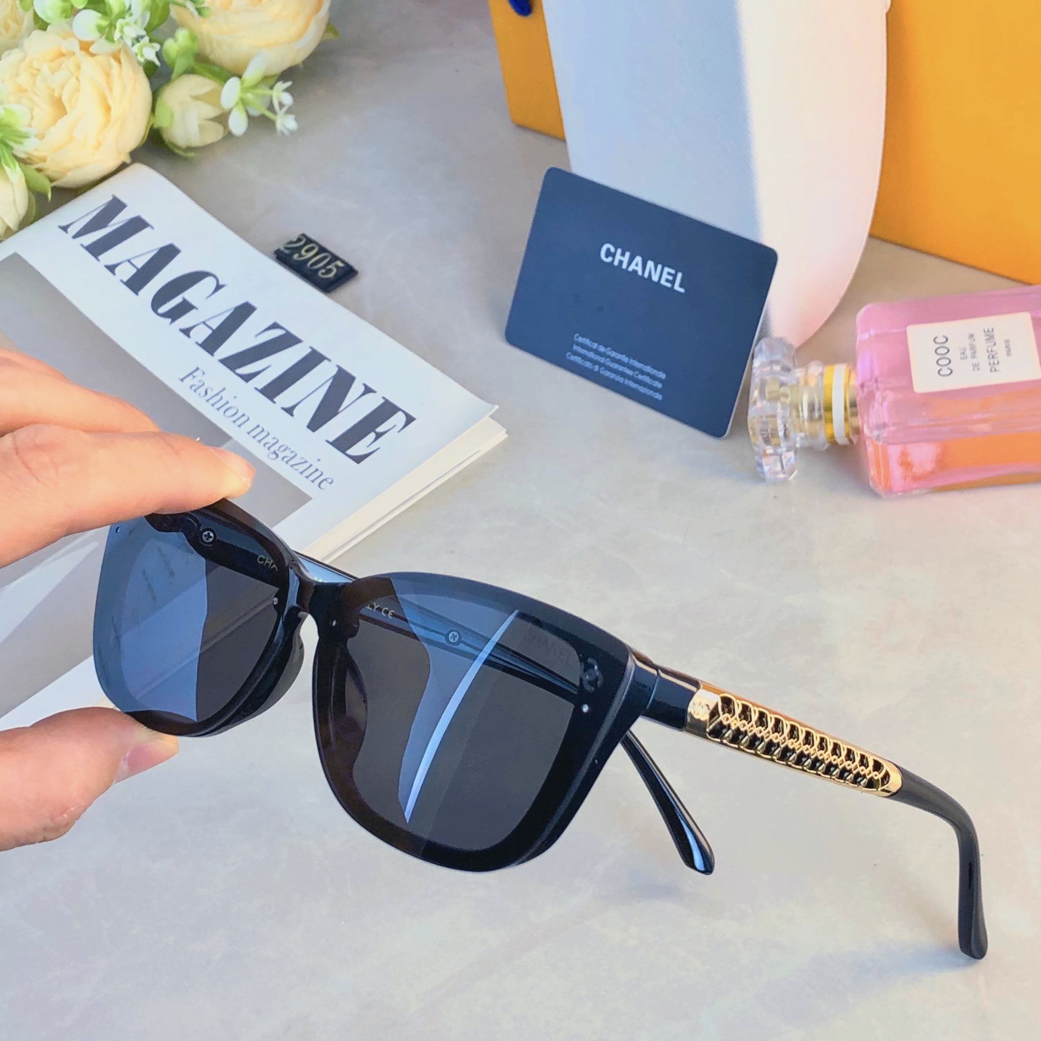 。。Chane*时尚太阳镜女素颜神器个性防紫外线遮阳墨镜高级ins太阳眼镜