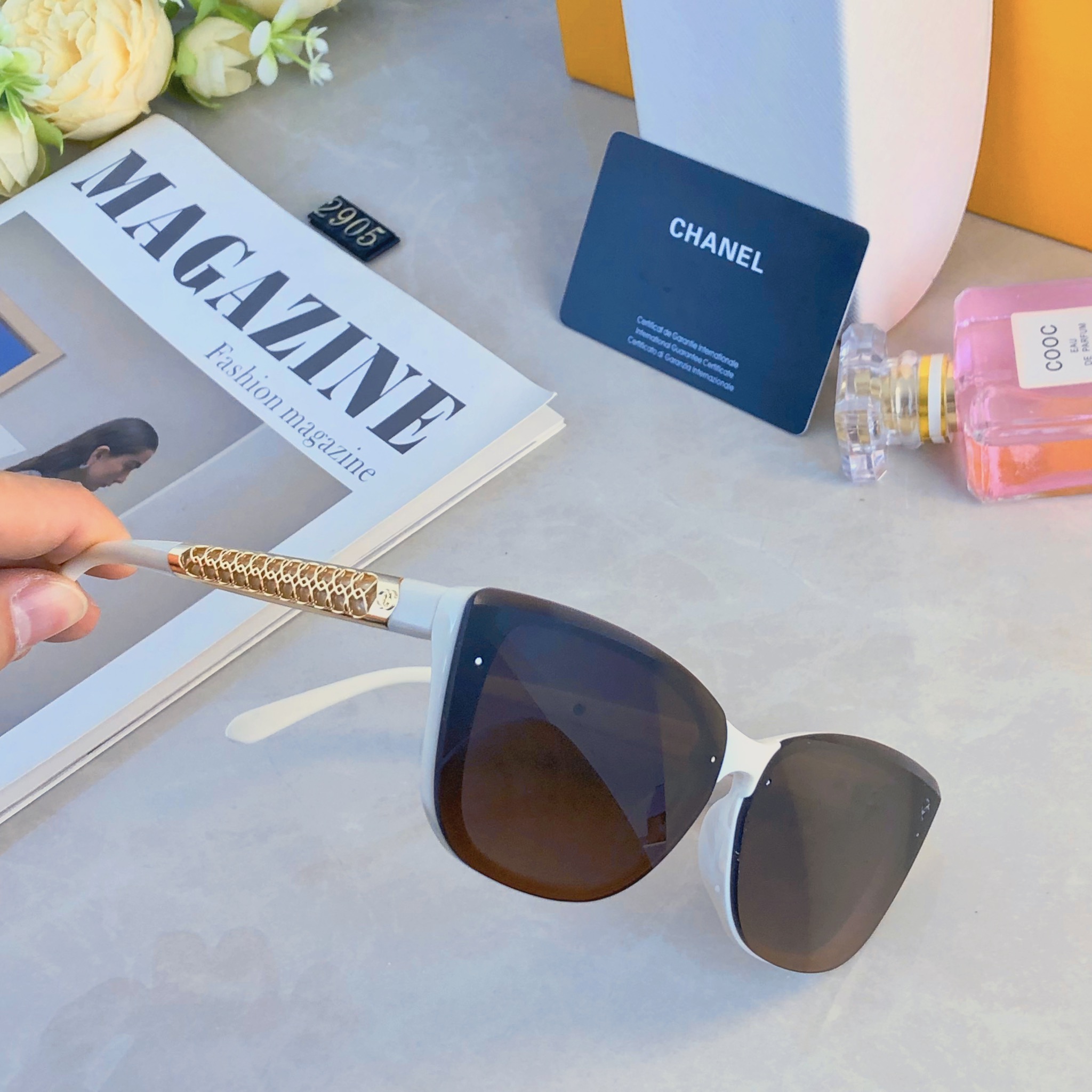 。。Chane*时尚太阳镜女素颜神器个性防紫外线遮阳墨镜高级ins太阳眼镜