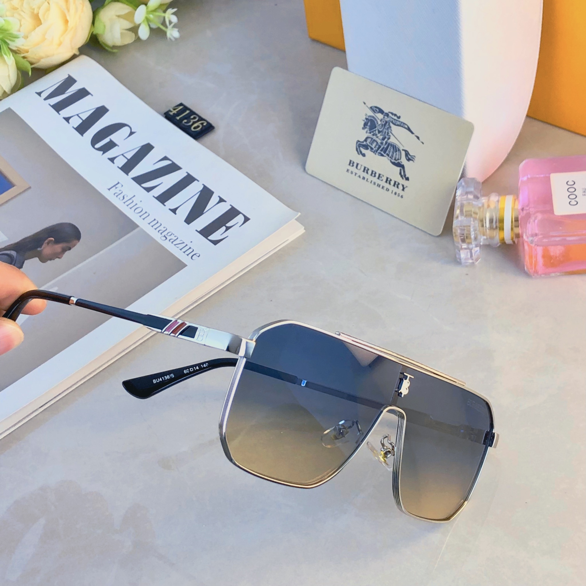 。。Burberr*韩版多边形墨镜男显脸小超酷时尚开车太阳镜女潮街拍防紫外线