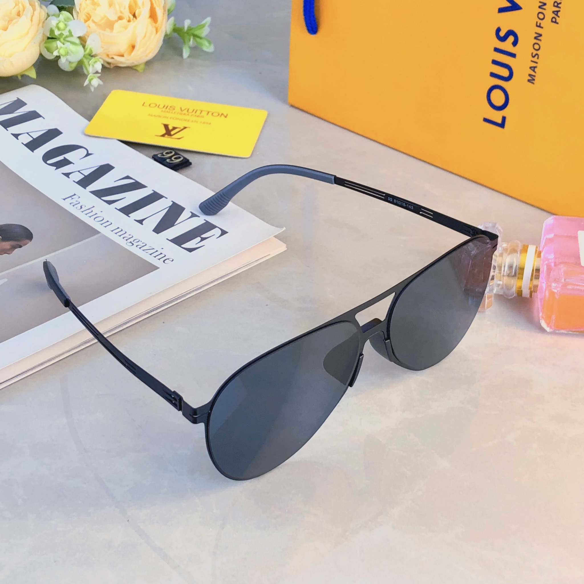 。。Louis vuitto*高清尼龙偏光太阳镜一体超轻眼镜高端墨镜开车钓鱼防晒潮流驾驶镜