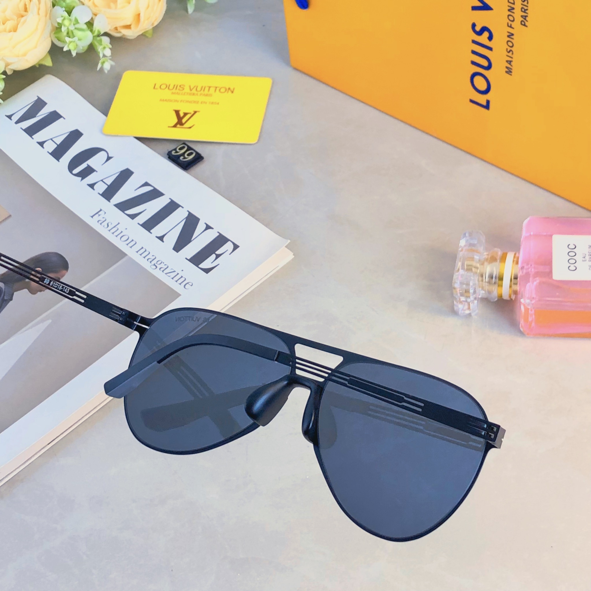 。。Louis vuitto*高清尼龙偏光太阳镜一体超轻眼镜高端墨镜开车钓鱼防晒潮流驾驶镜