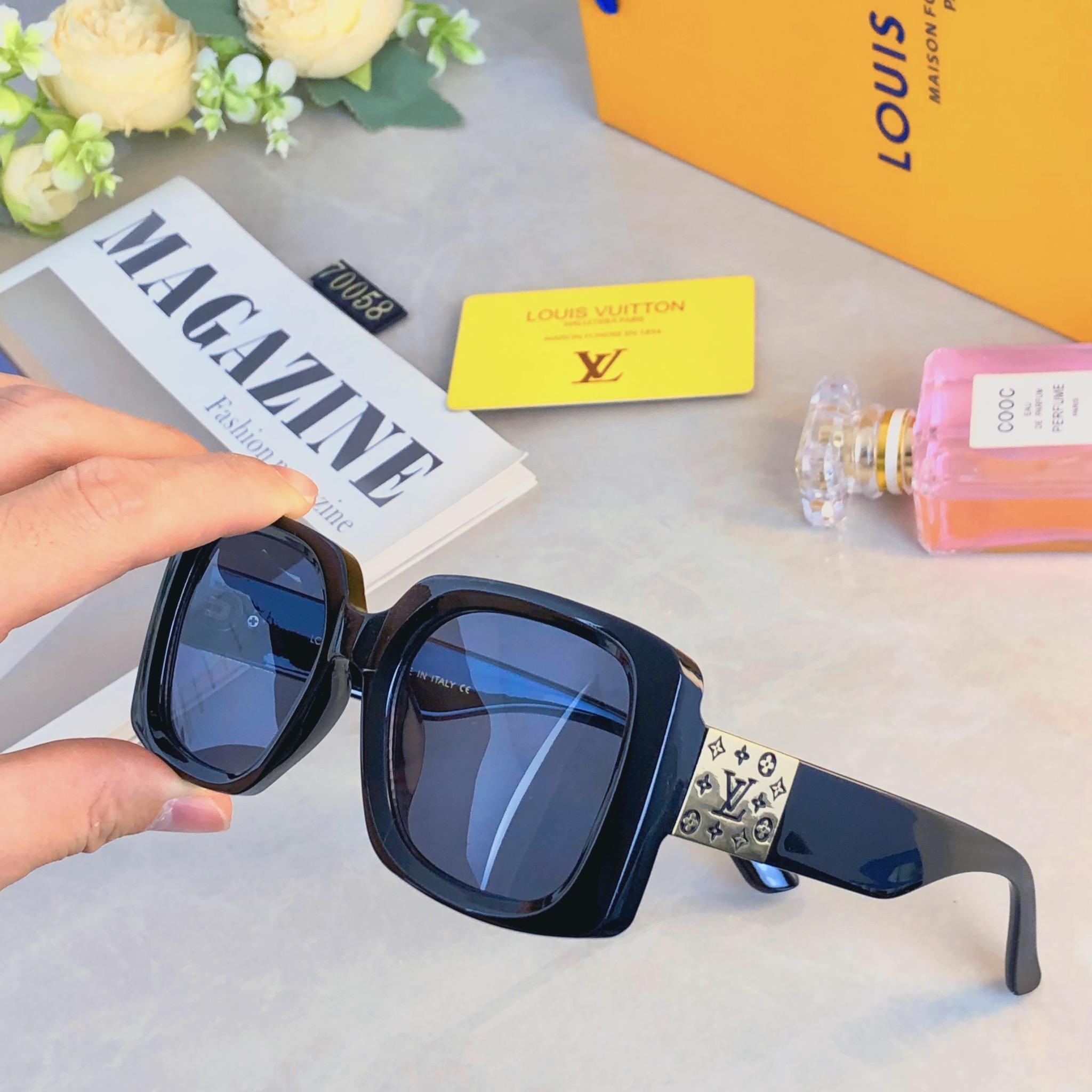 。。Louis vuitto*墨镜女辣妹显瘦防紫外线高级感百搭复古方框欧美潮牌太阳眼镜