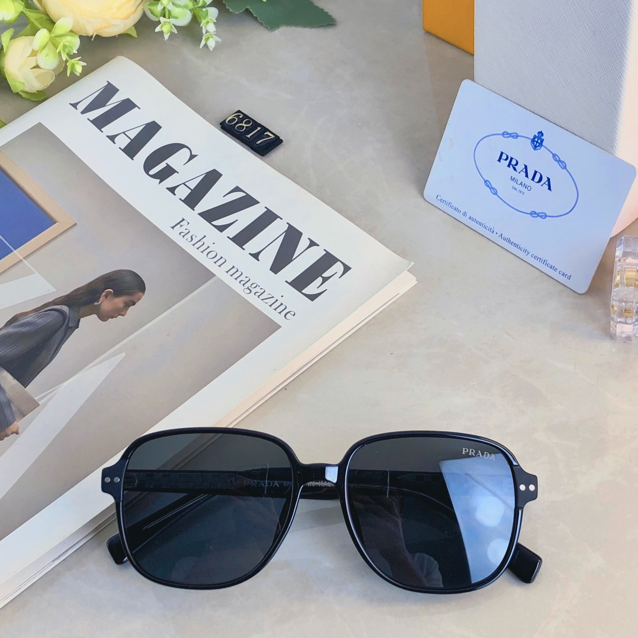 。。Prad*韩版大方框太阳镜2026新款素颜黑色墨镜圆脸显瘦网红旅行度假眼镜