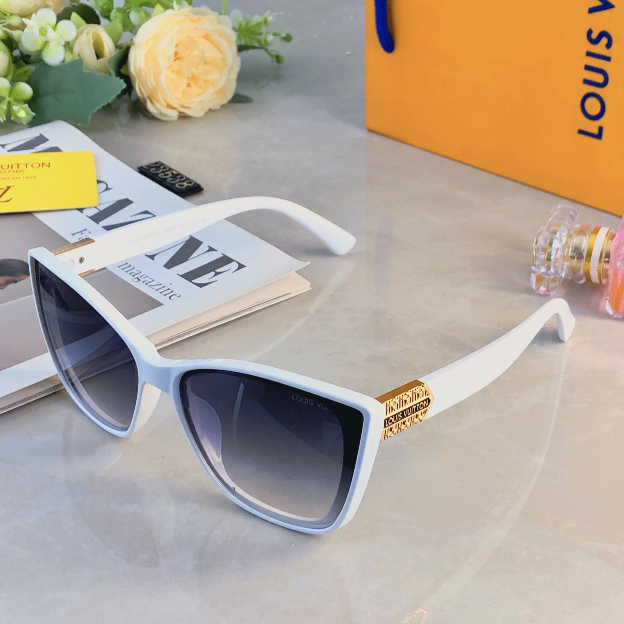 。。Louis vuitto*欧美风ins太阳镜2026新款潮凹造型时尚街拍墨镜