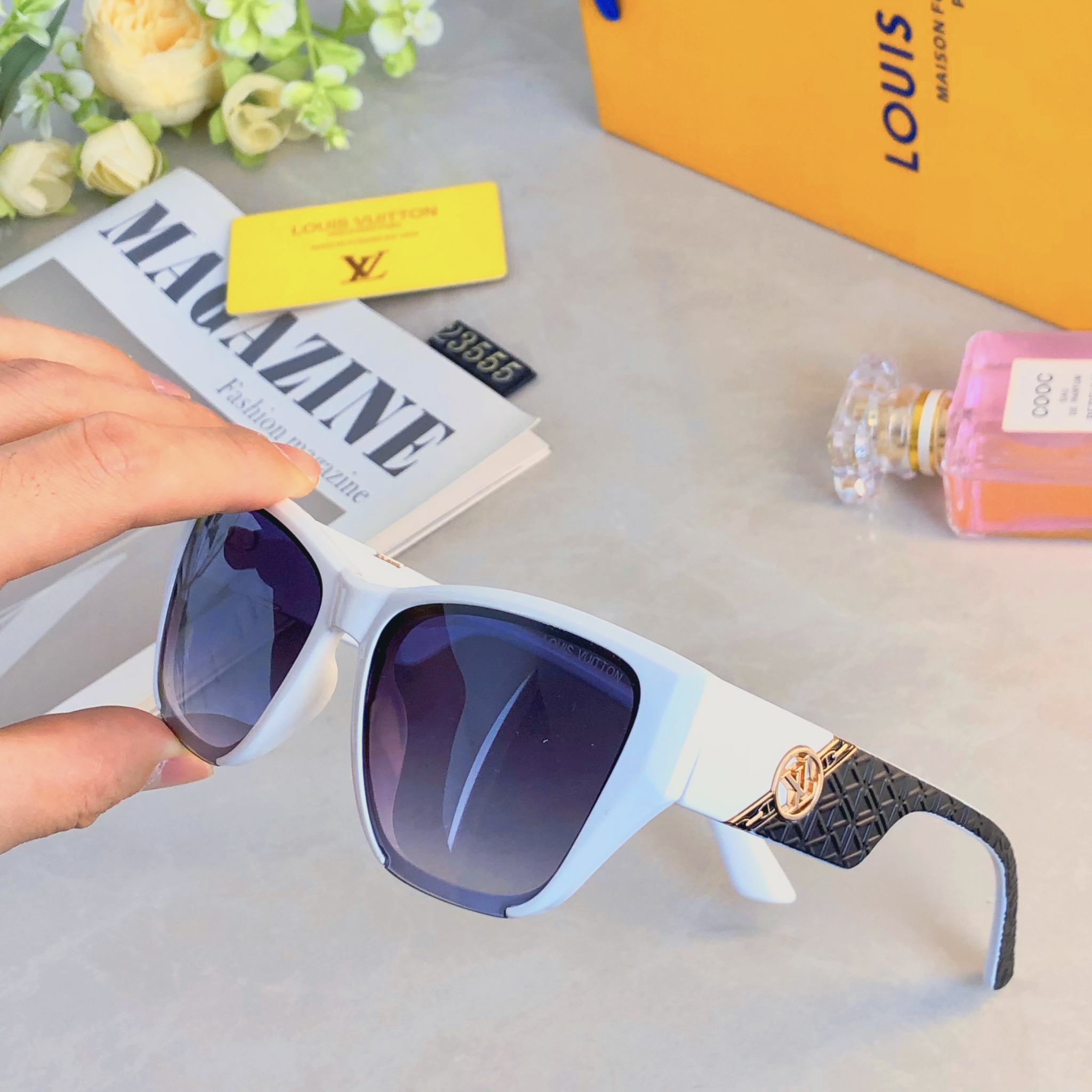 。。Louis vuitto*韩版方形墨镜个性新款太阳眼镜圆脸凹造型时髦高级感太阳镜