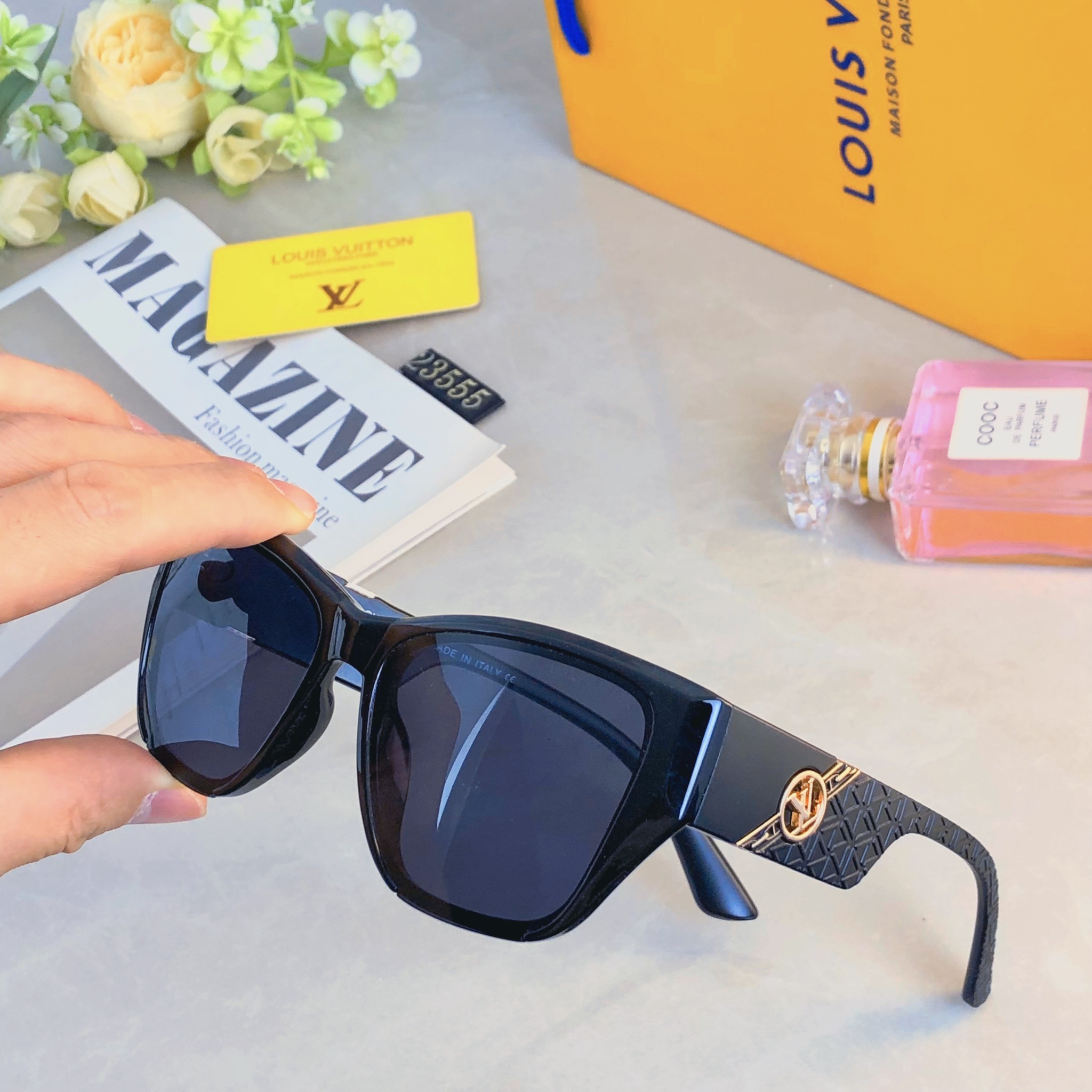 。。Louis vuitto*韩版方形墨镜个性新款太阳眼镜圆脸凹造型时髦高级感太阳镜