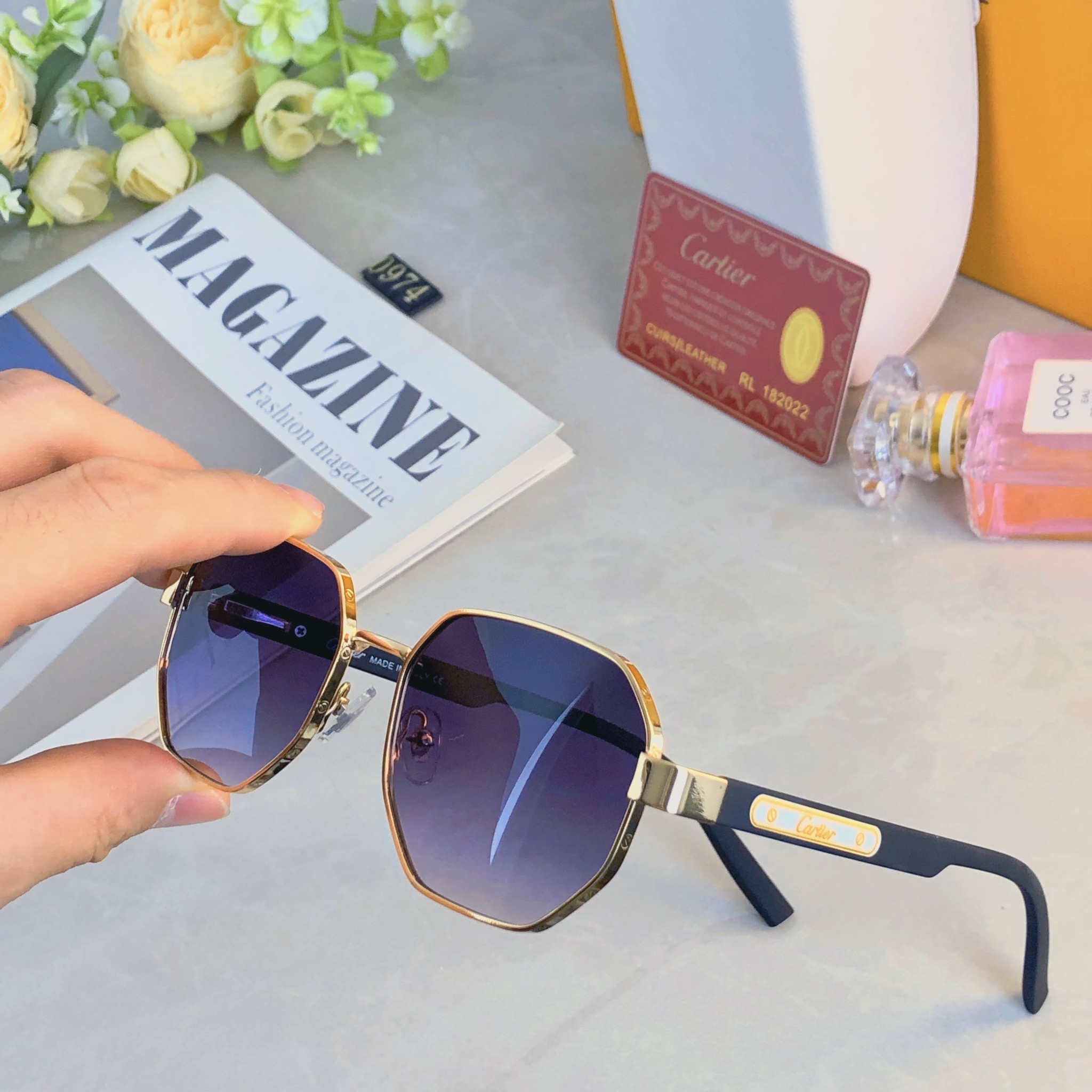 。。Cartie*时尚方框金属太阳镜男女休闲百搭度假防晒墨镜