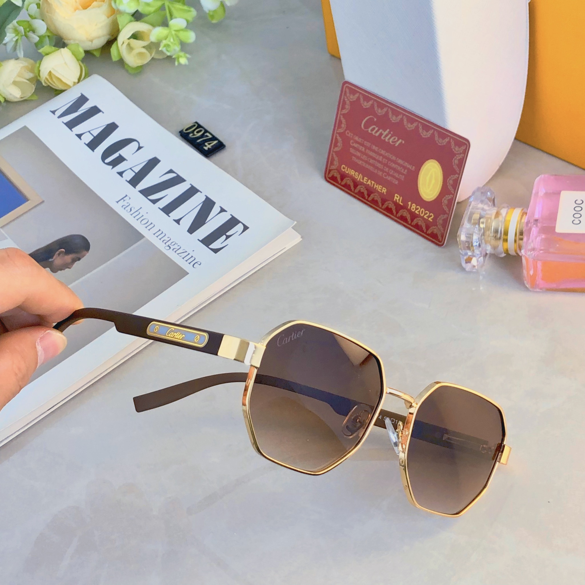 。。Cartie*时尚方框金属太阳镜男女休闲百搭度假防晒墨镜