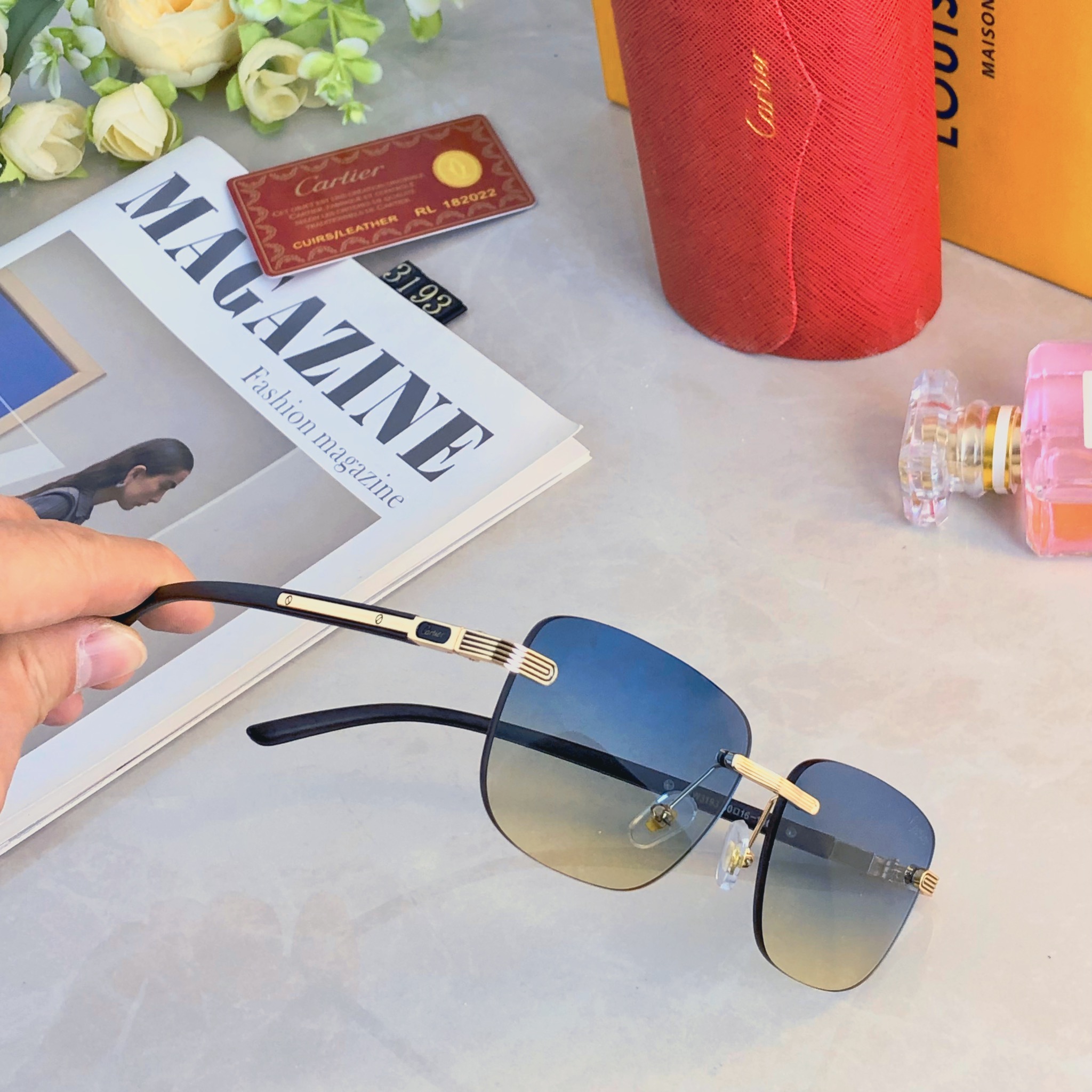 。。Cartie*欧美方形前卫个性小框太阳眼镜女ins无框超酷网红墨镜防紫外线男