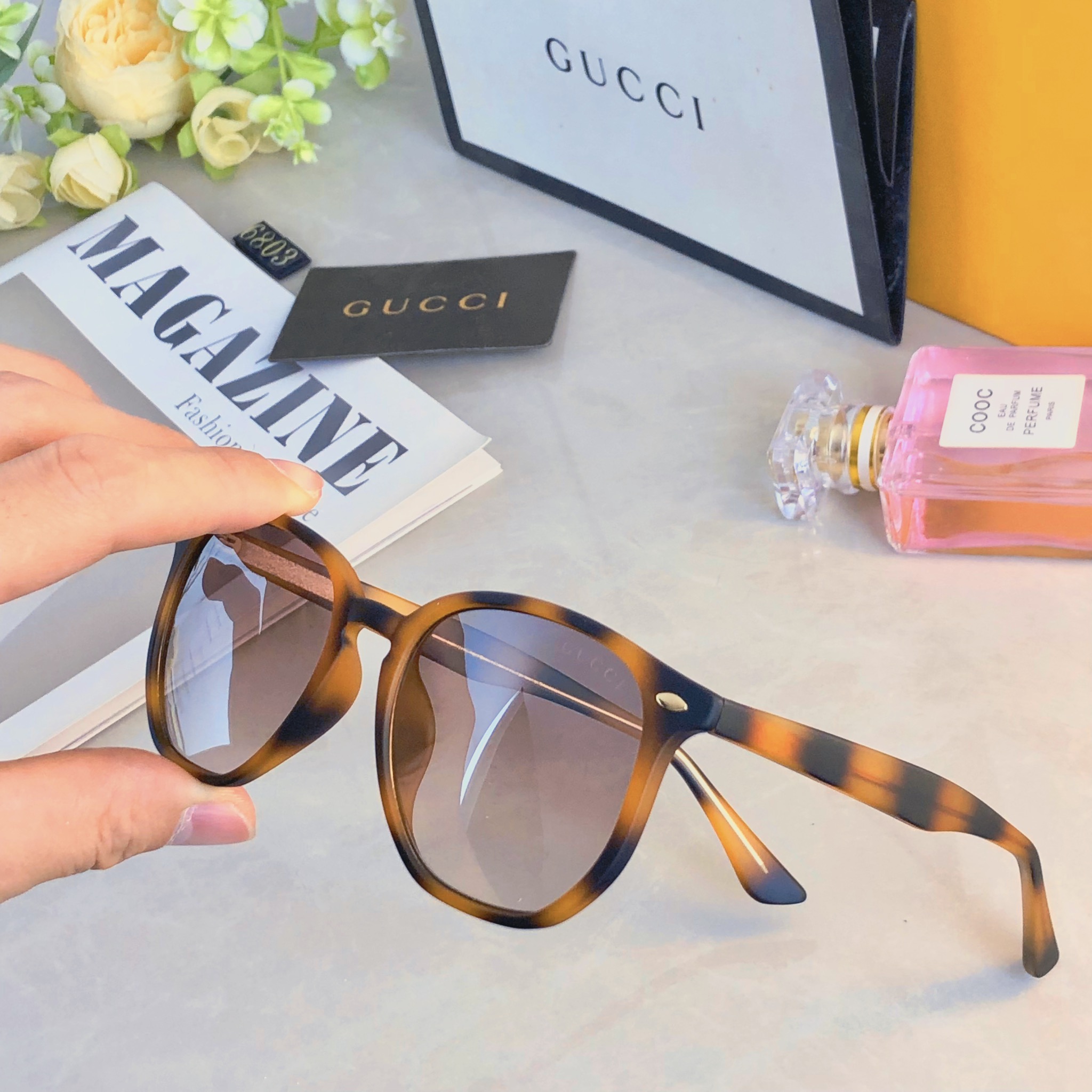 。。Gucc*2026新款太阳眼镜男女复古方形防紫外线遮阳防晒墨镜开车专用