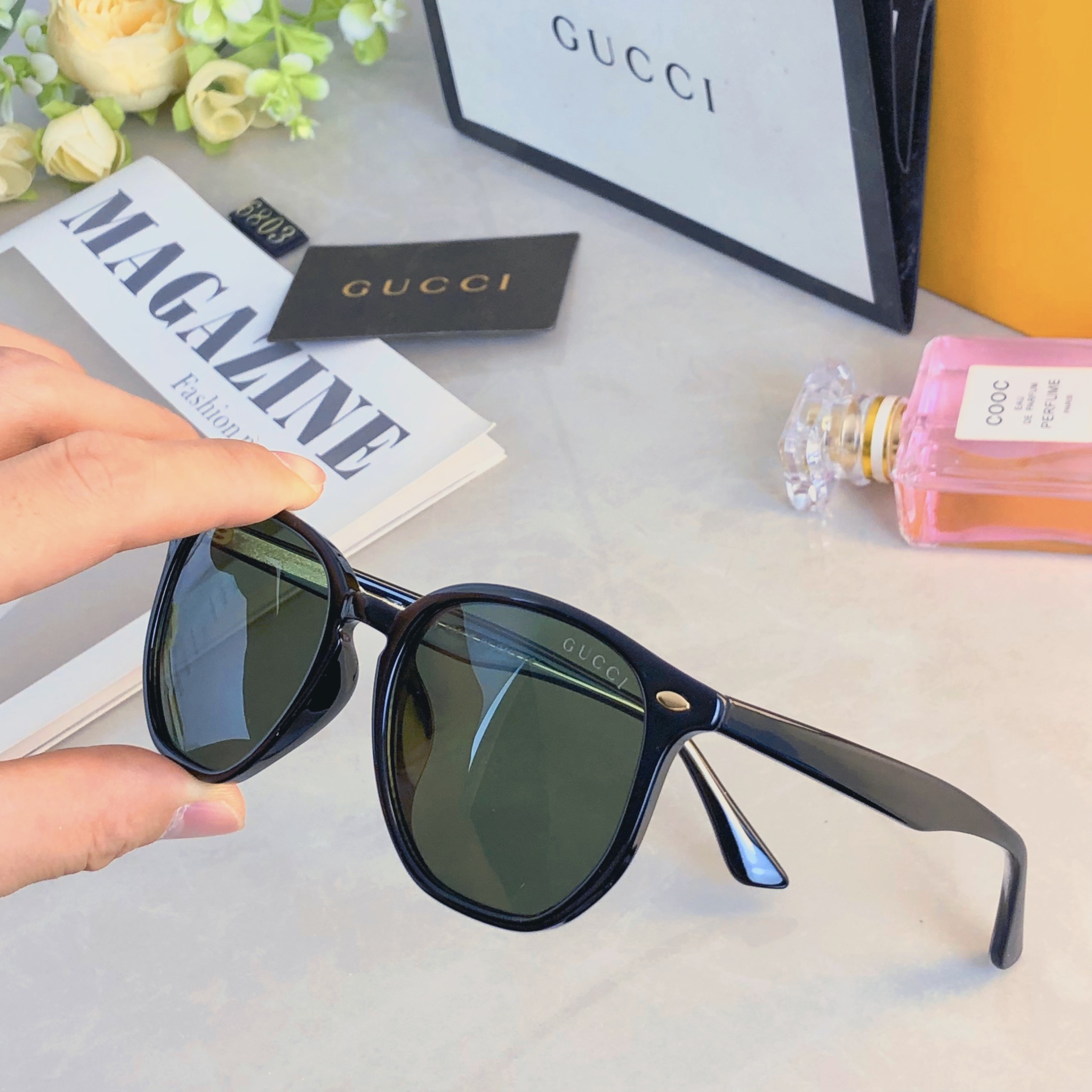。。Gucc*2026新款太阳眼镜男女复古方形防紫外线遮阳防晒墨镜开车专用