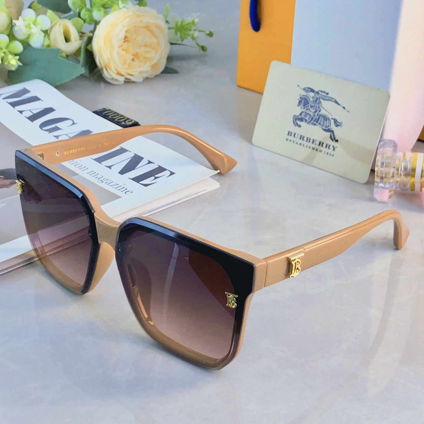 。。Burberr*潮流新款高级感ins夏季女士太阳镜街拍防晒防紫外线韩版潮