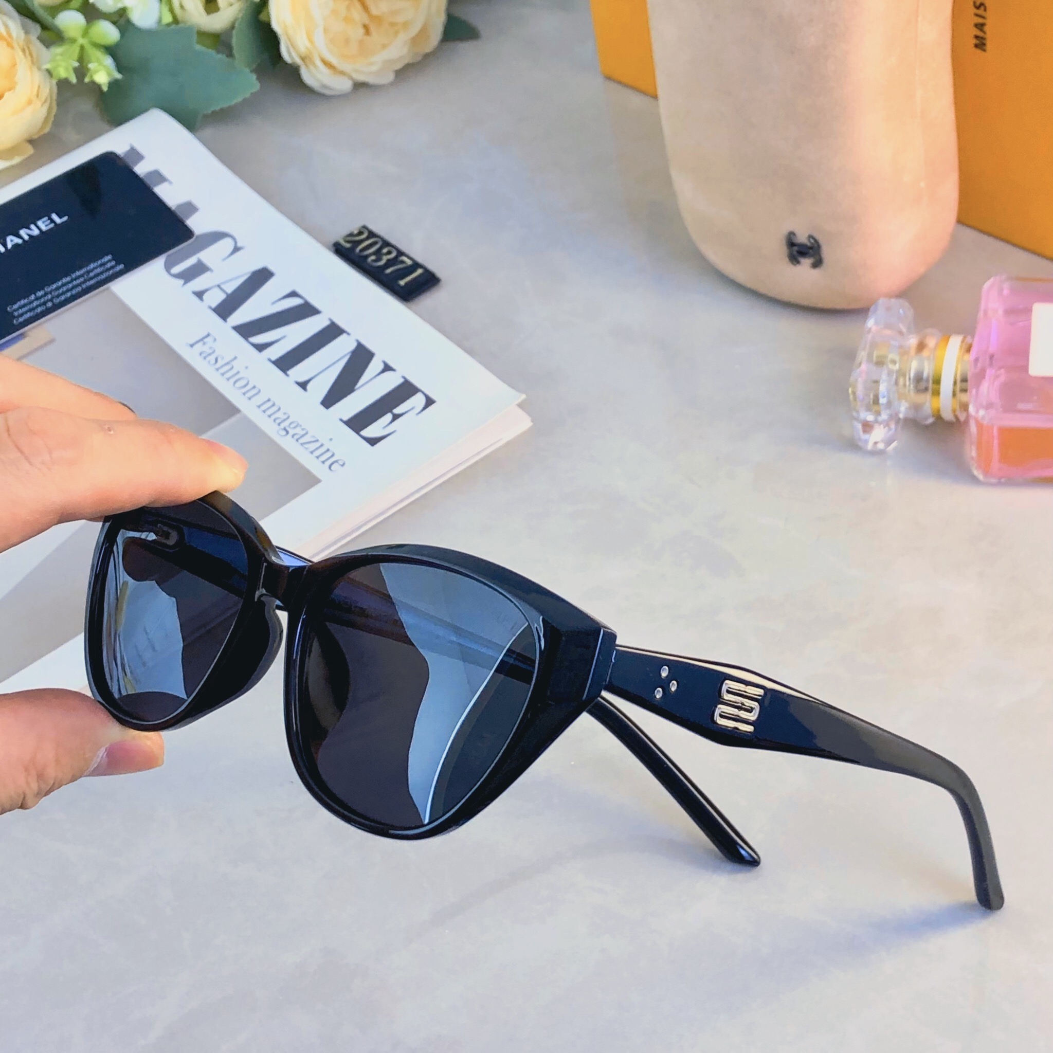 。。Chane*2026新款偏光太阳镜女士高级感时尚复古猫眼网红墨镜防紫外线眼镜