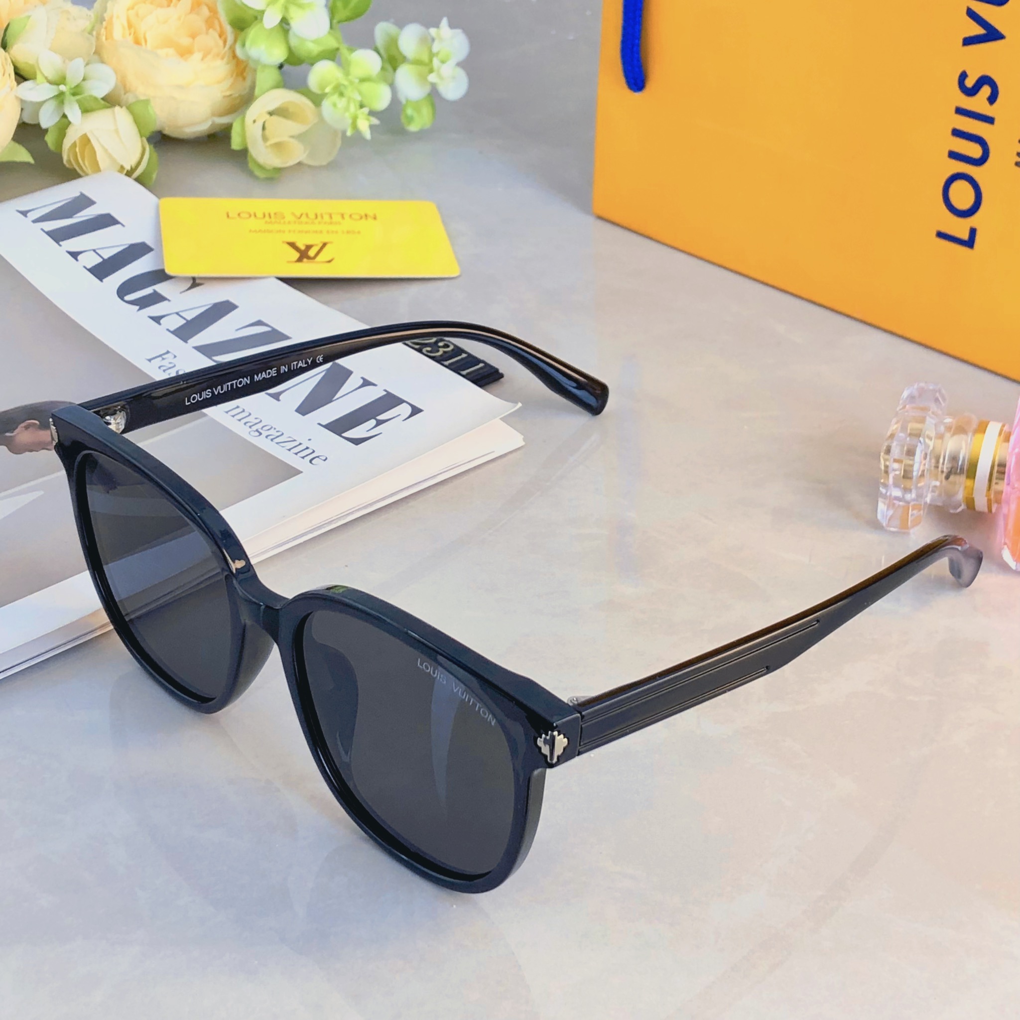 。。Louis vuitto*2026新款韩版ins墨镜女网红款凹造型街拍显脸小百搭太阳镜潮