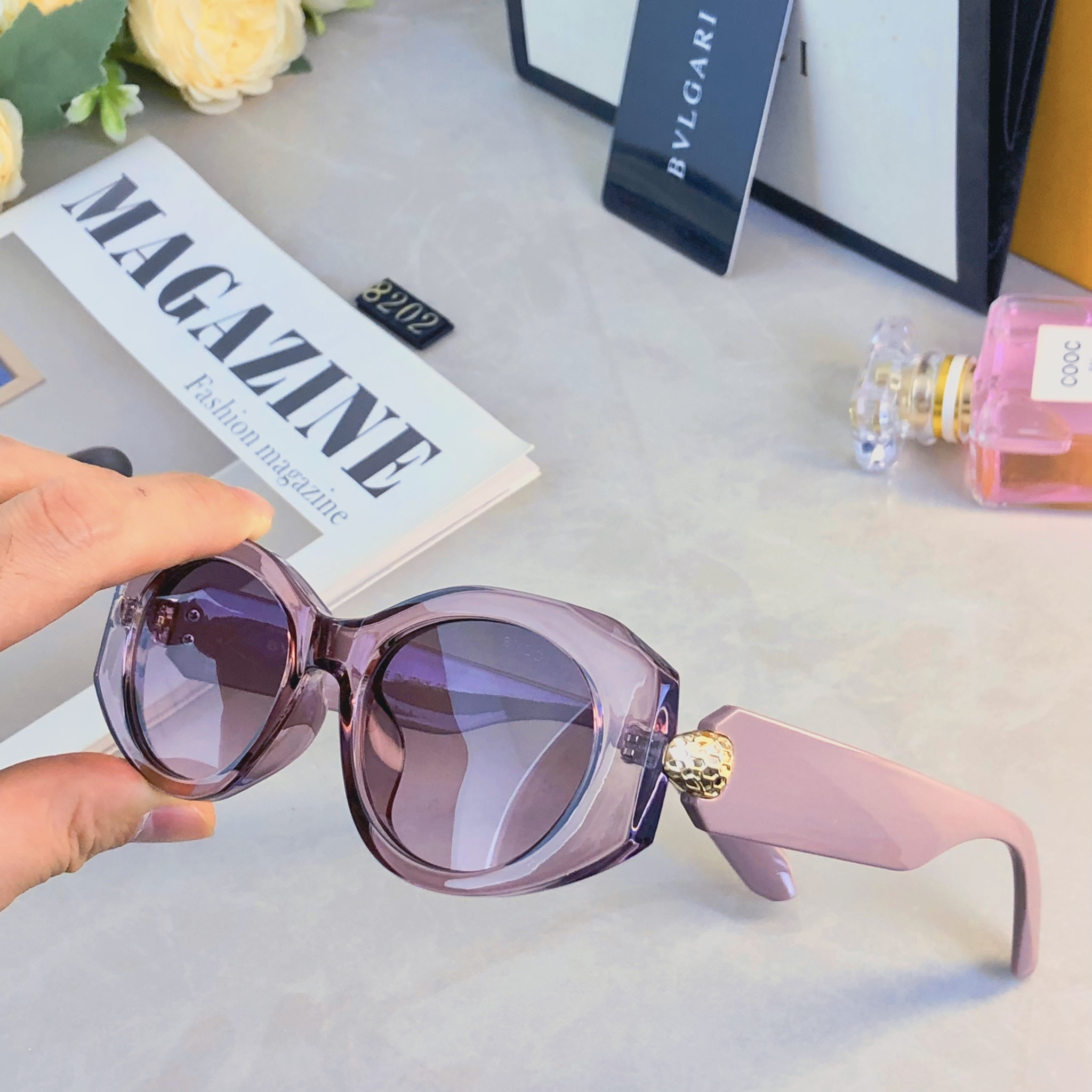 。。BVLGAR*2026新款高级感椭圆太阳镜女时尚欧美个性墨镜