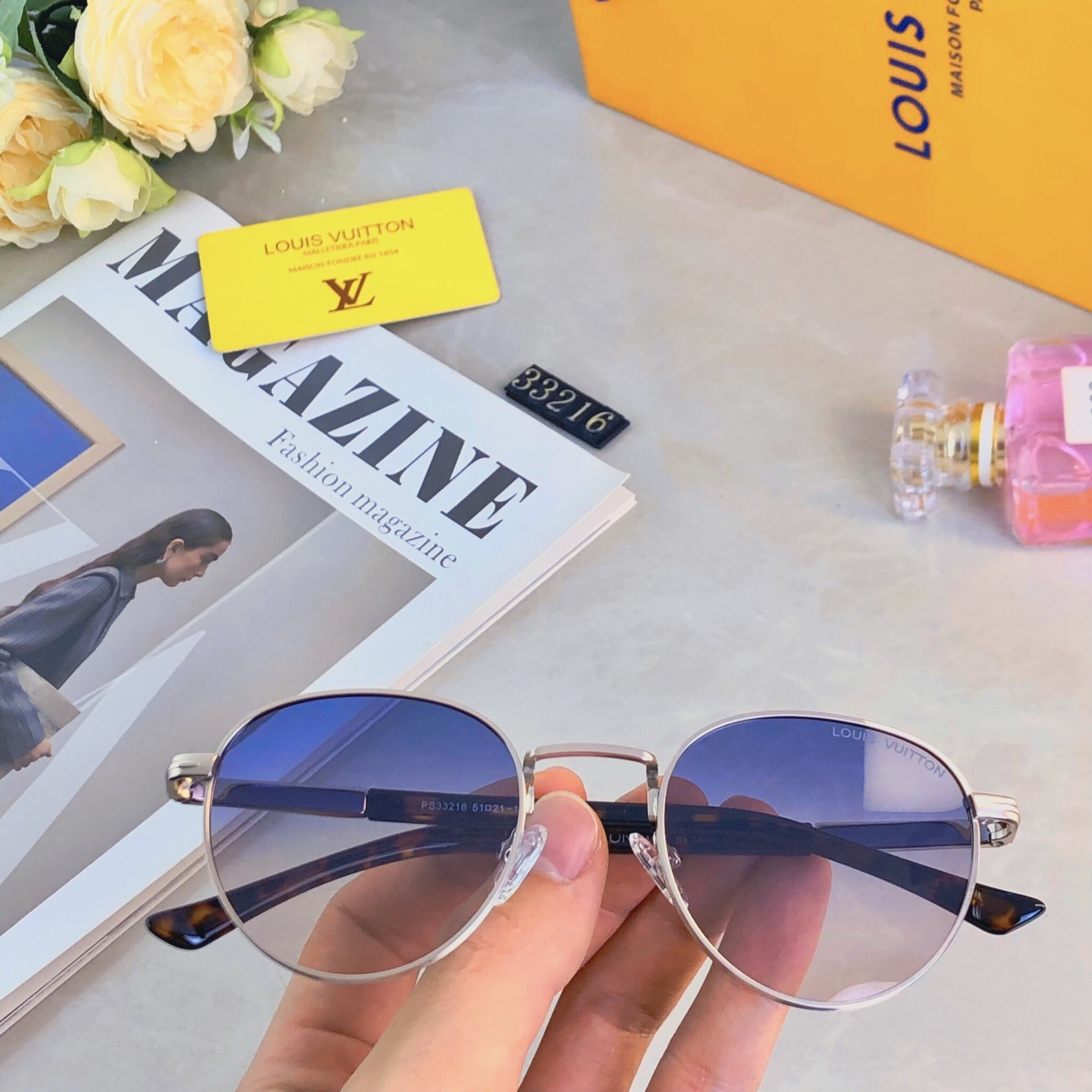。。Louis vuitto*2026新款茶灰圆小框渐变色轻奢高级感太阳镜女潮流墨镜男