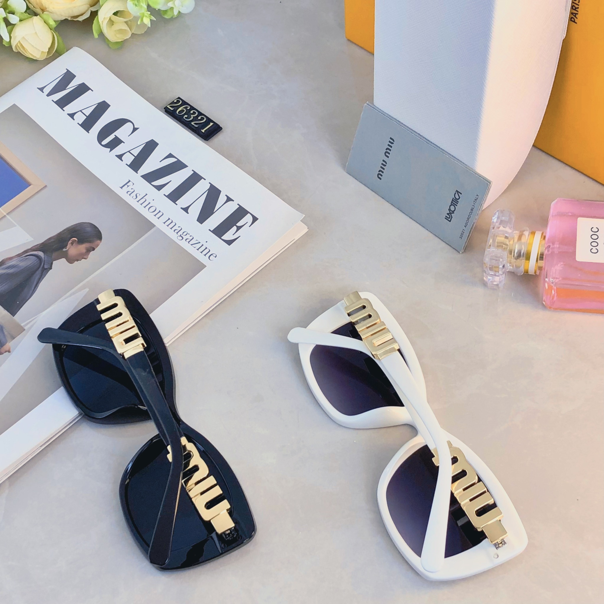 。。miumi*高级感时尚辣妹太阳眼镜女2026新款个性凹造型街拍防晒墨镜