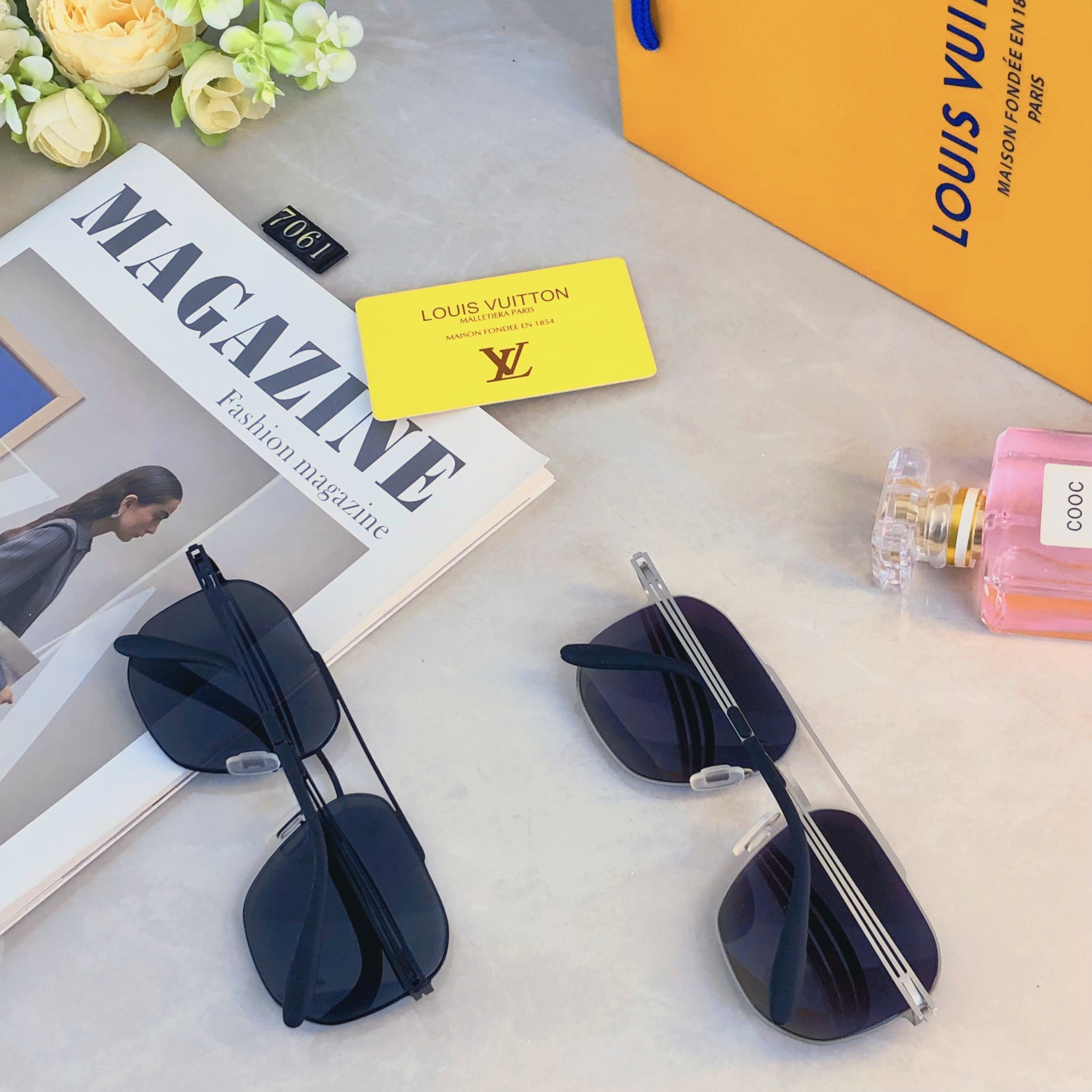 。。Louis vuitto*不锈钢双梁无螺丝男士偏光太阳镜超轻高级感太阳眼镜遮阳大框墨镜