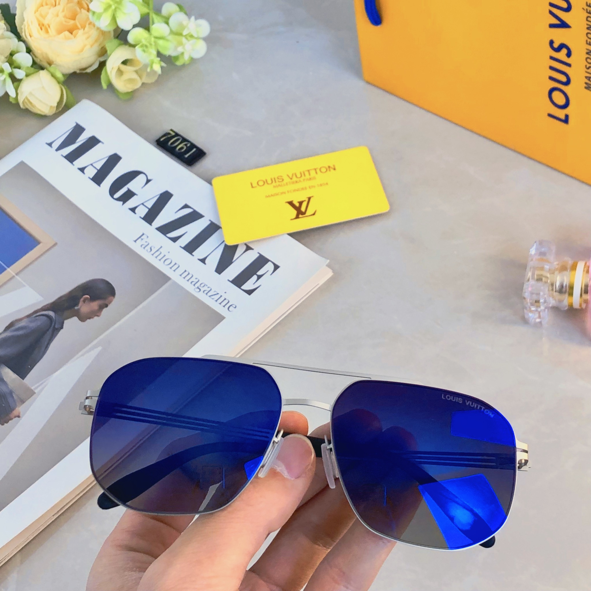 。。Louis vuitto*不锈钢双梁无螺丝男士偏光太阳镜超轻高级感太阳眼镜遮阳大框墨镜